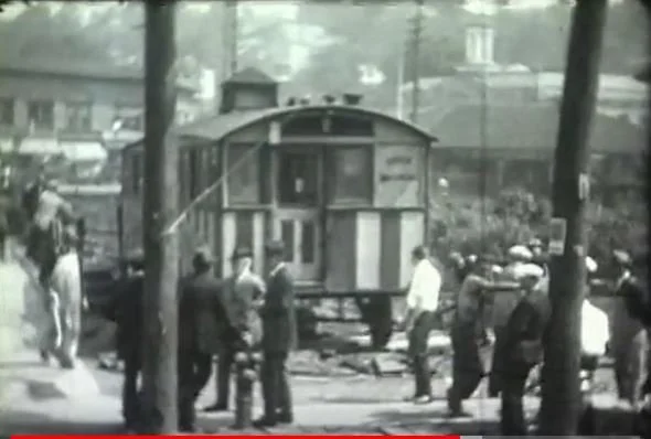 Pic-11 (Lunch Wagon at intersection of Main St. & Lake Ave ~1920s)