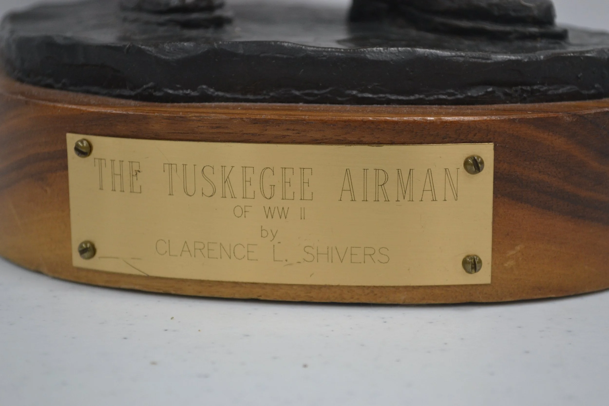 Arf-11f (pilot statue).jpg