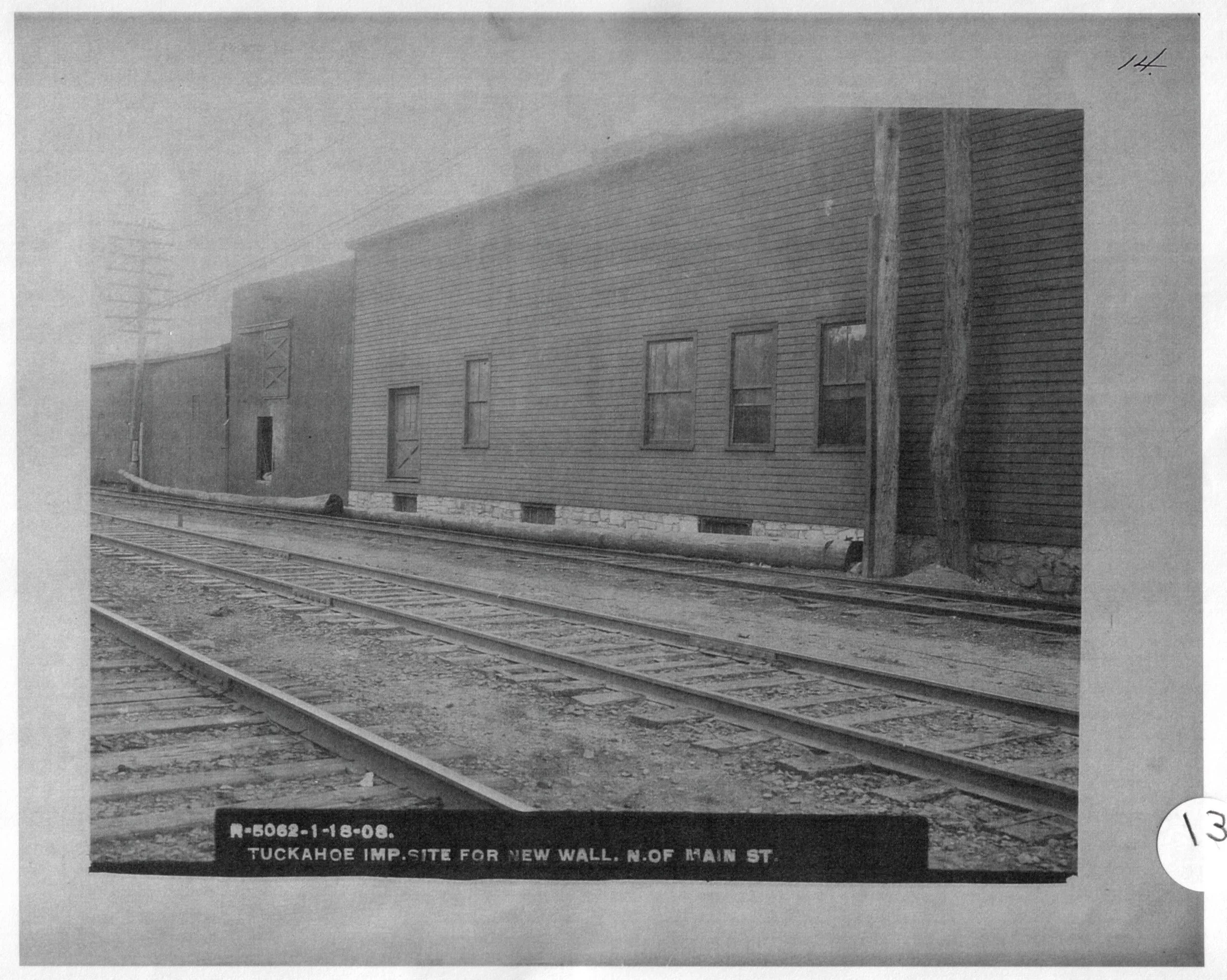 Pic-672 (Train Tracks)