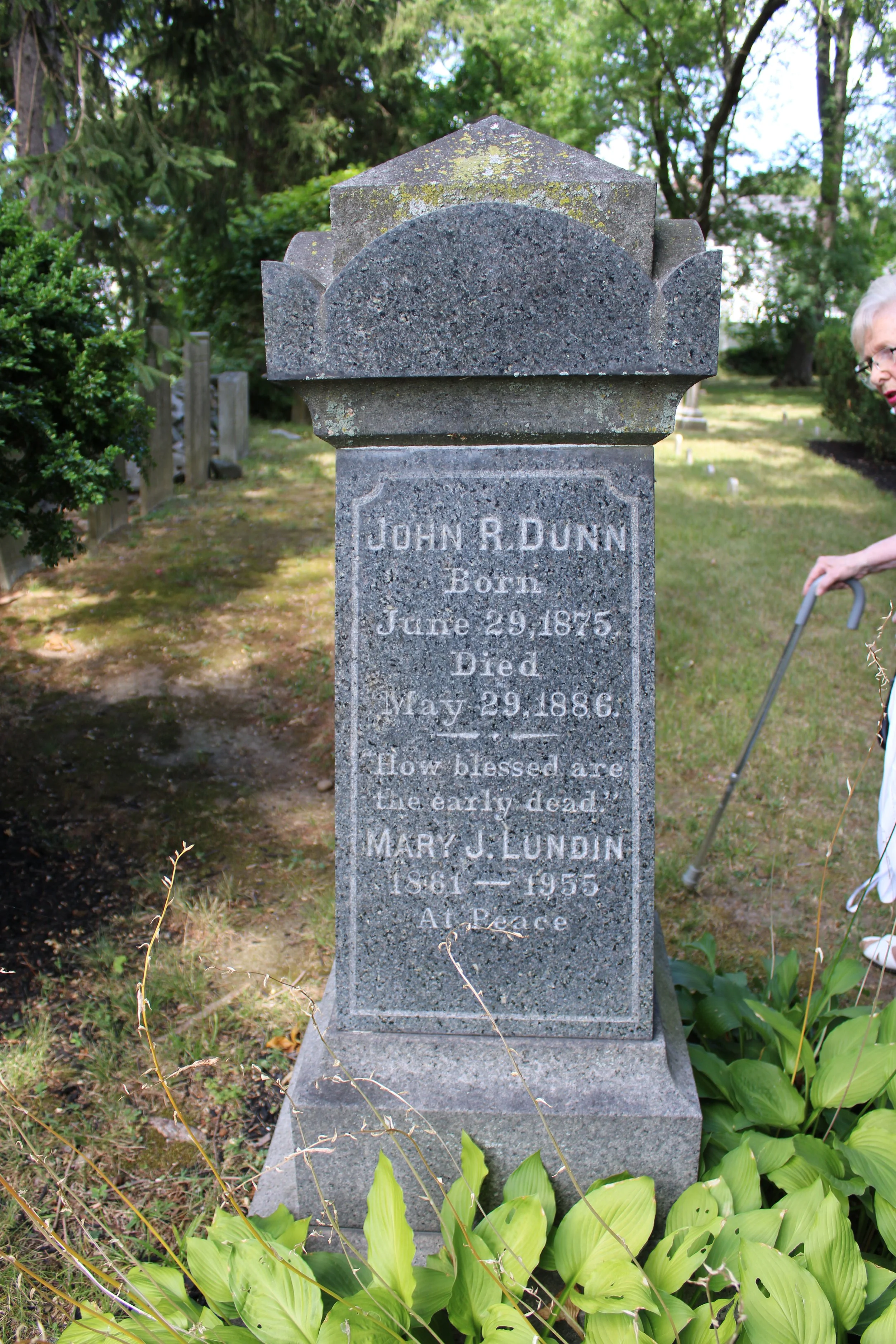 Pic-1033 (Grave Stone- John R. Dunn (Dusenberry-Underhill Cemetery))