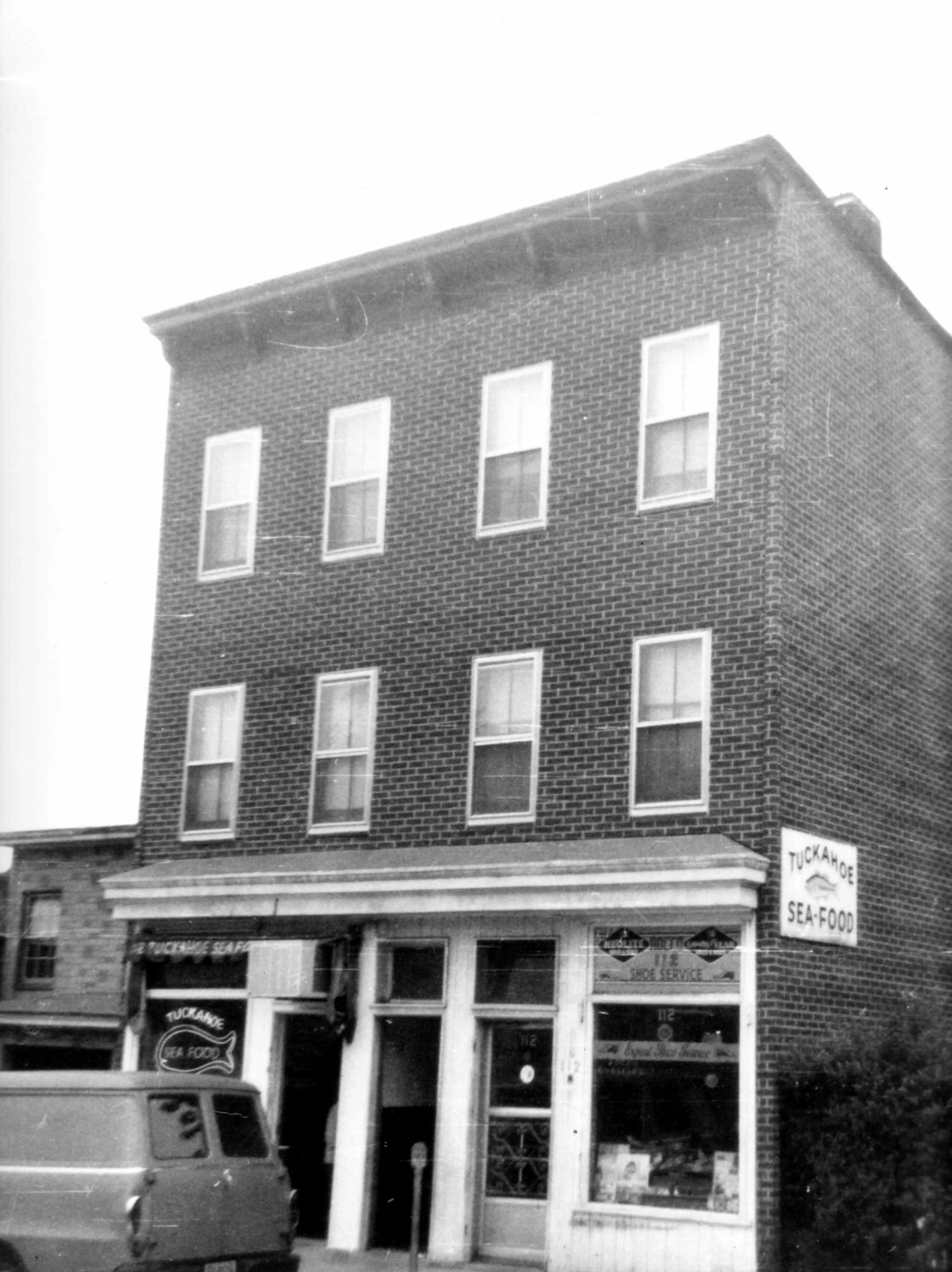 Pic-983 (Tuckahoe Seafood)