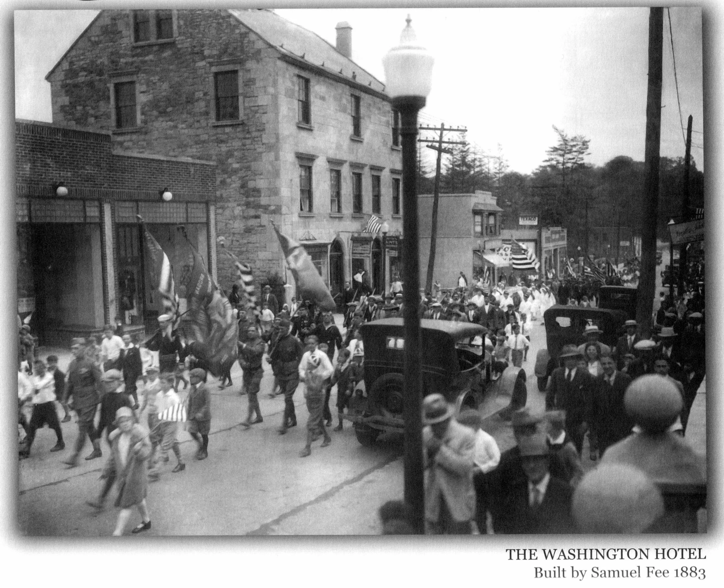 Pic-900 (Parade Infront of Washington Hotel)