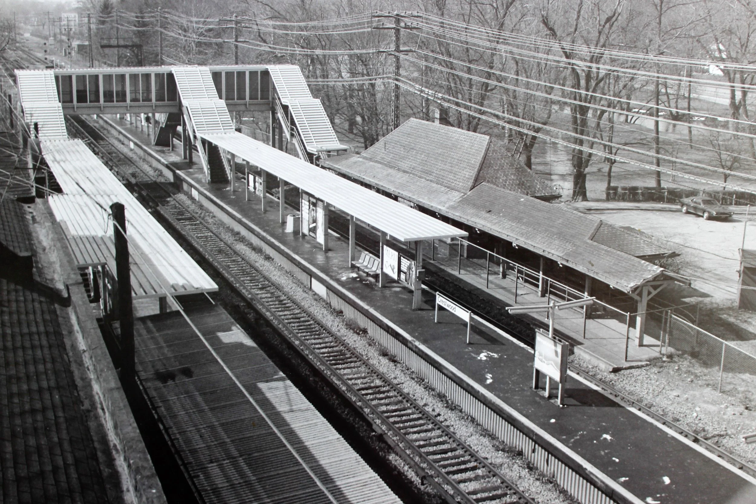 Pic-196 (Crestwood Train Station).JPG