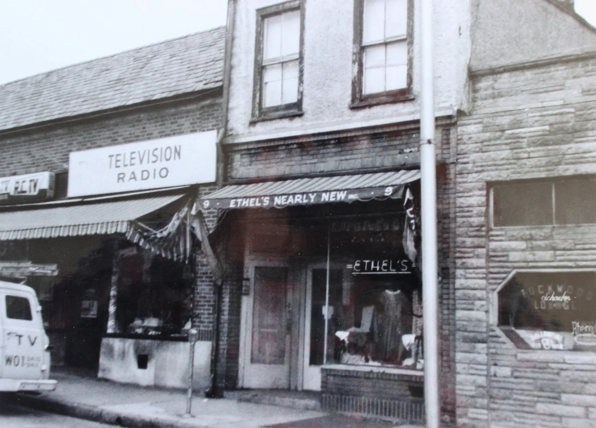 Pic-232 (Music Store, next Longobardi's luncheonette)