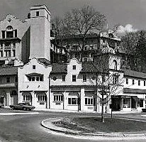 Pic-567 (Bronxville, Gramatan Hotel)