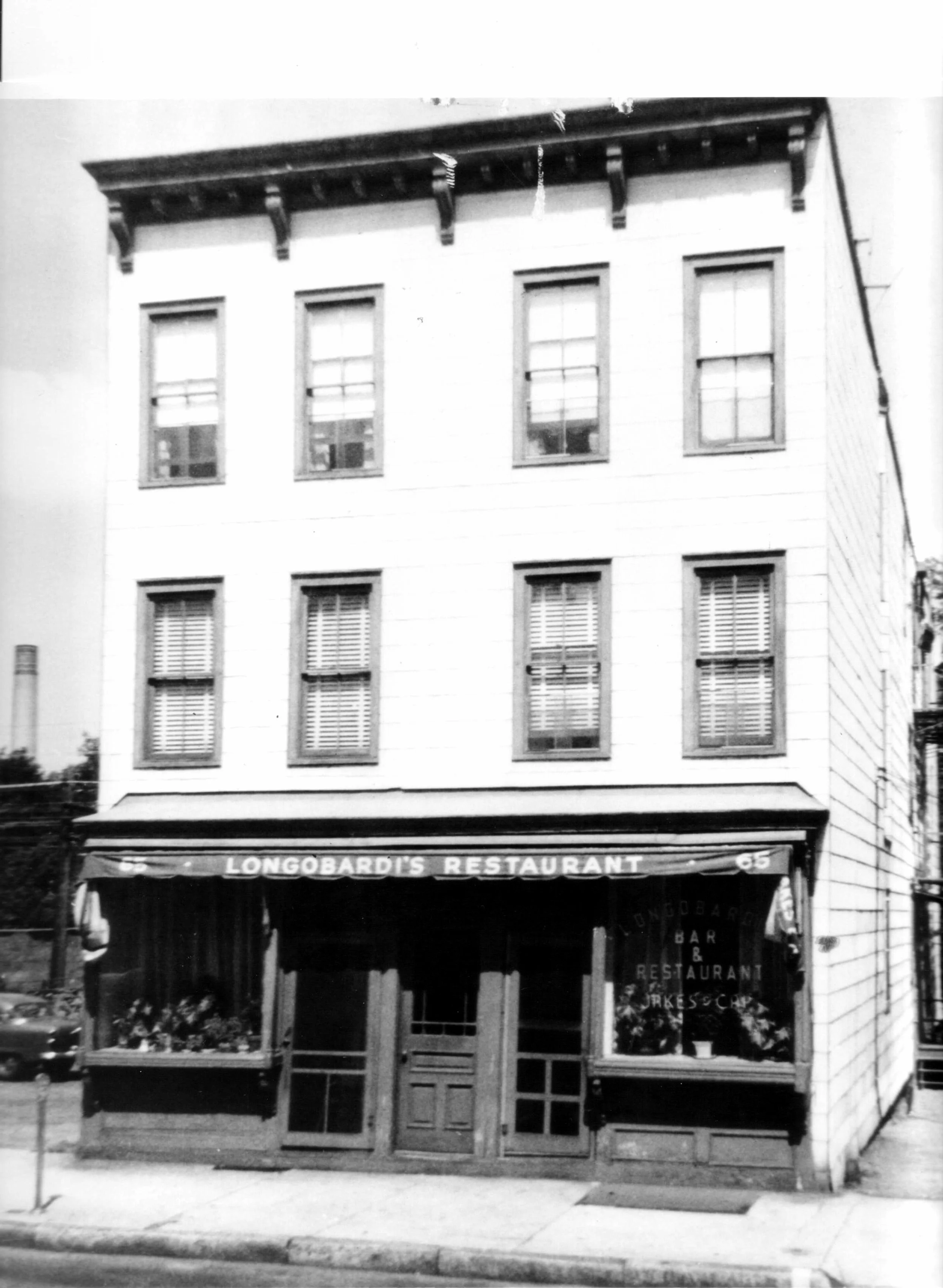 Pic-969 (Longobardi's Restaurant)