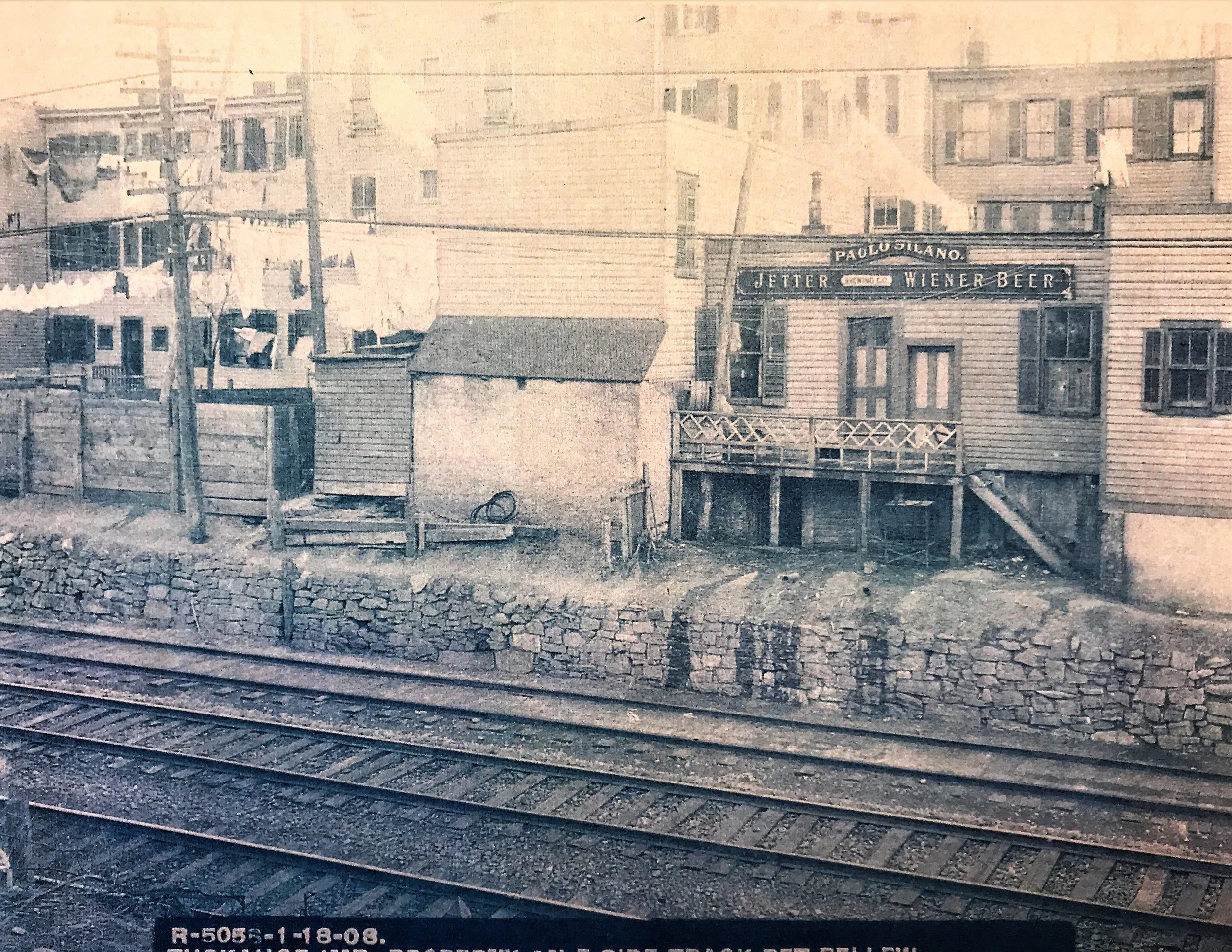 Pic-1240c (Train).jpg