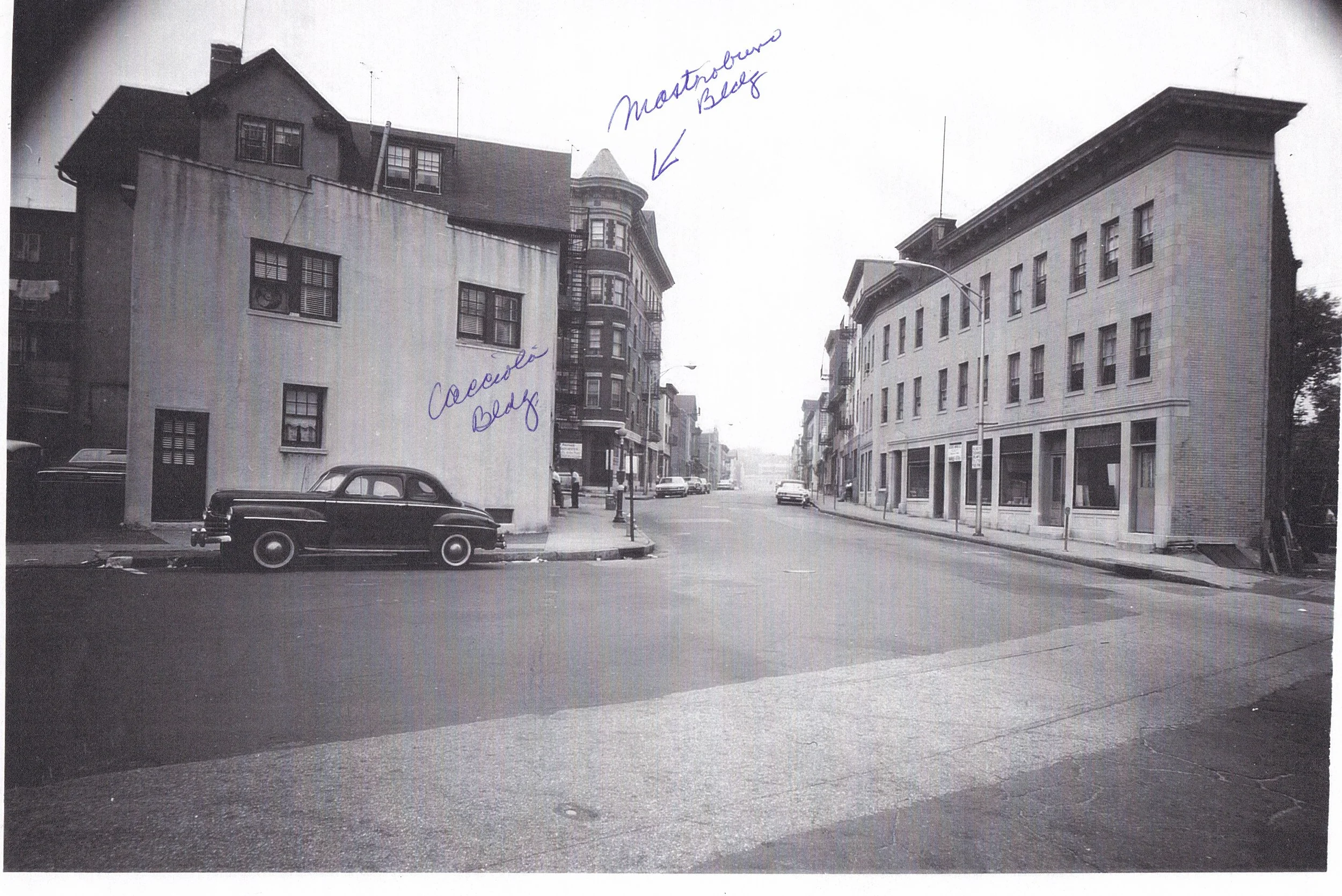 Pic-372 (Building on Columbus and Circuit Ave, looking South)