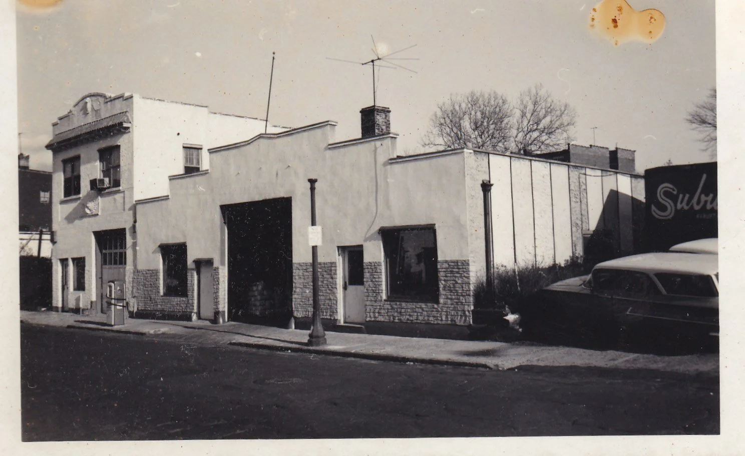 Pic-283 (Construction Building on Columbus Ave, near Circuit Ave)