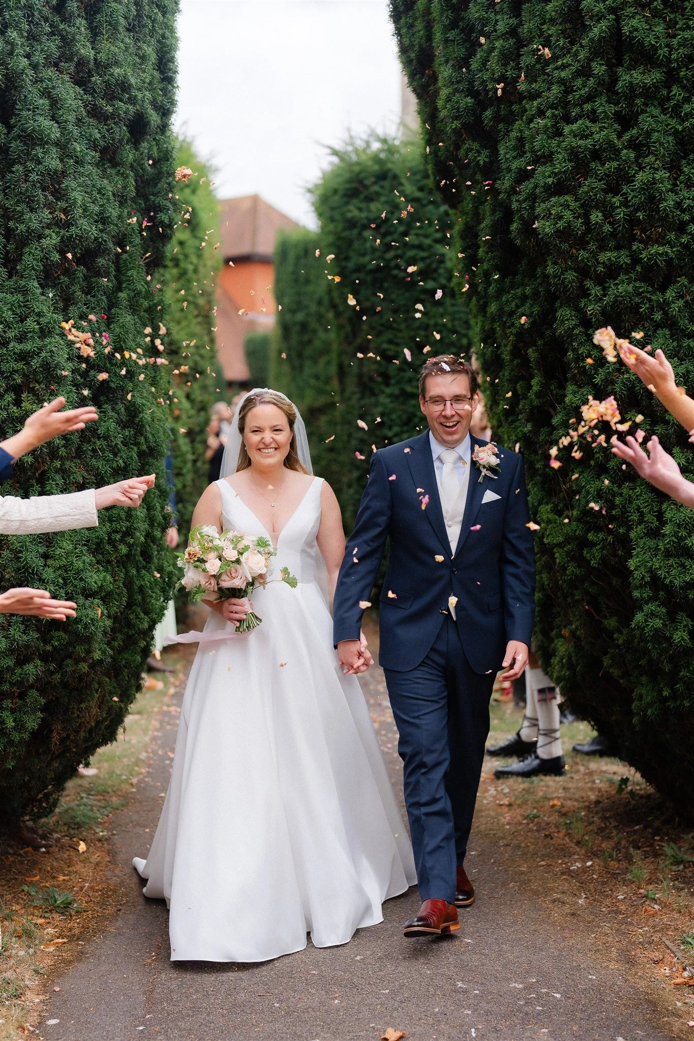 Berkshire at home marquee wedding planner17.jpg