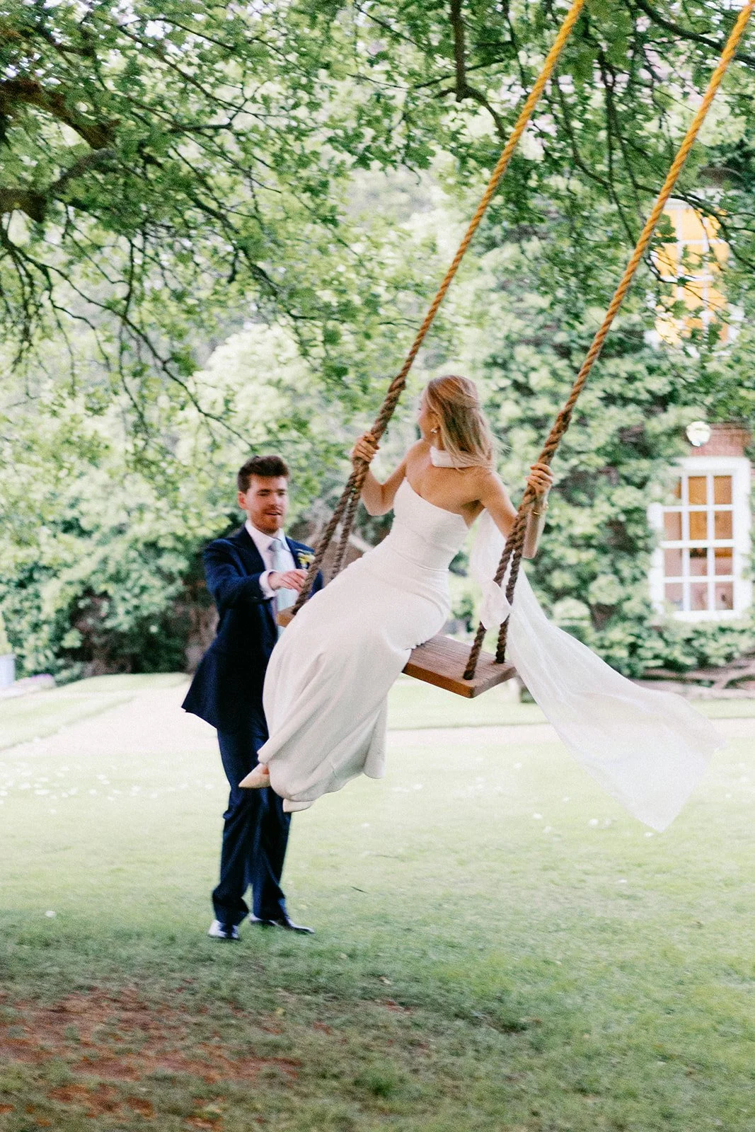 Annie&Sam_2026SurreyMarqueeWedding_EmmaReeveWeddings_GemmaSandellPhotography13.jpg