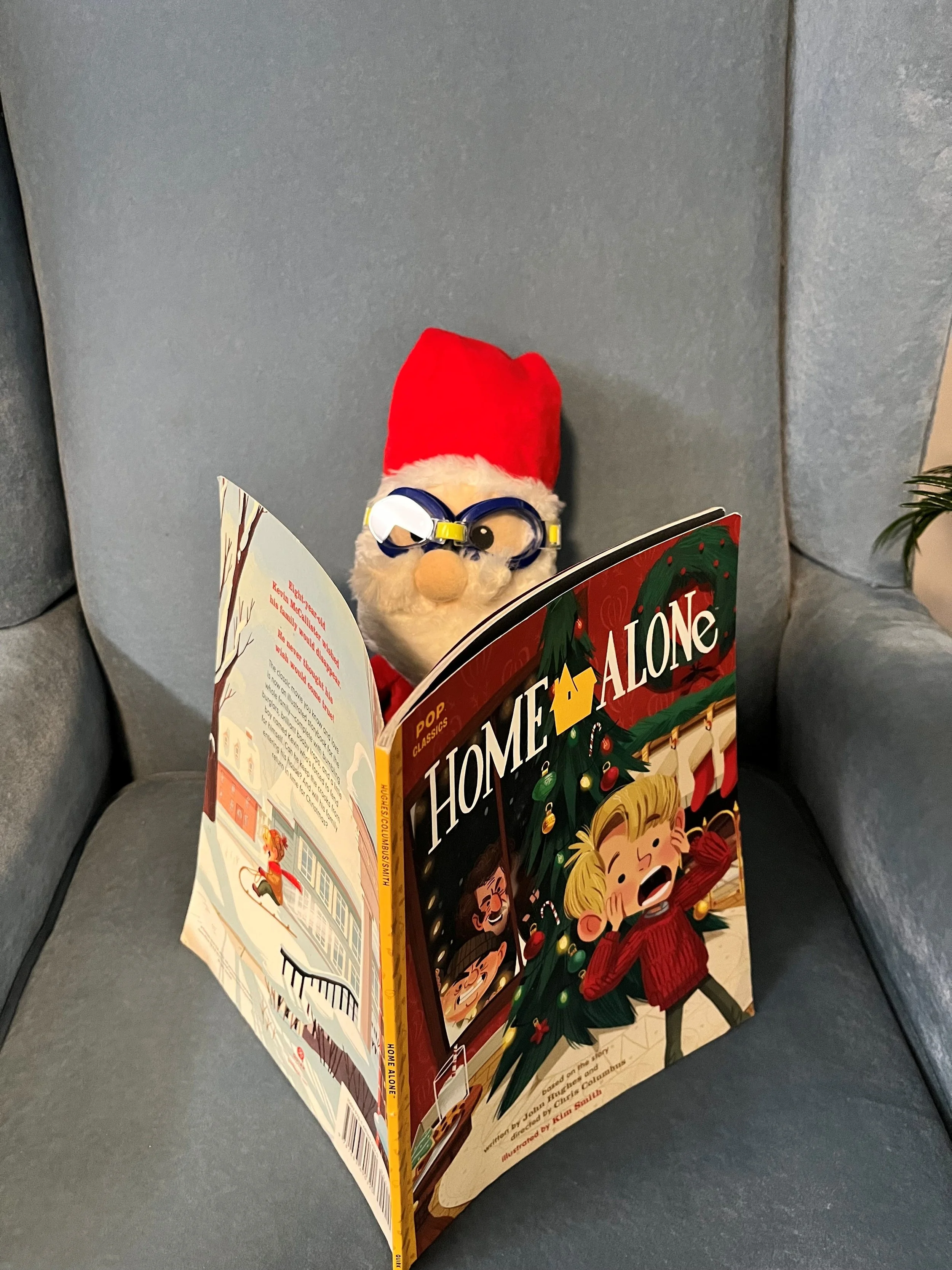 santa home alone.jpg