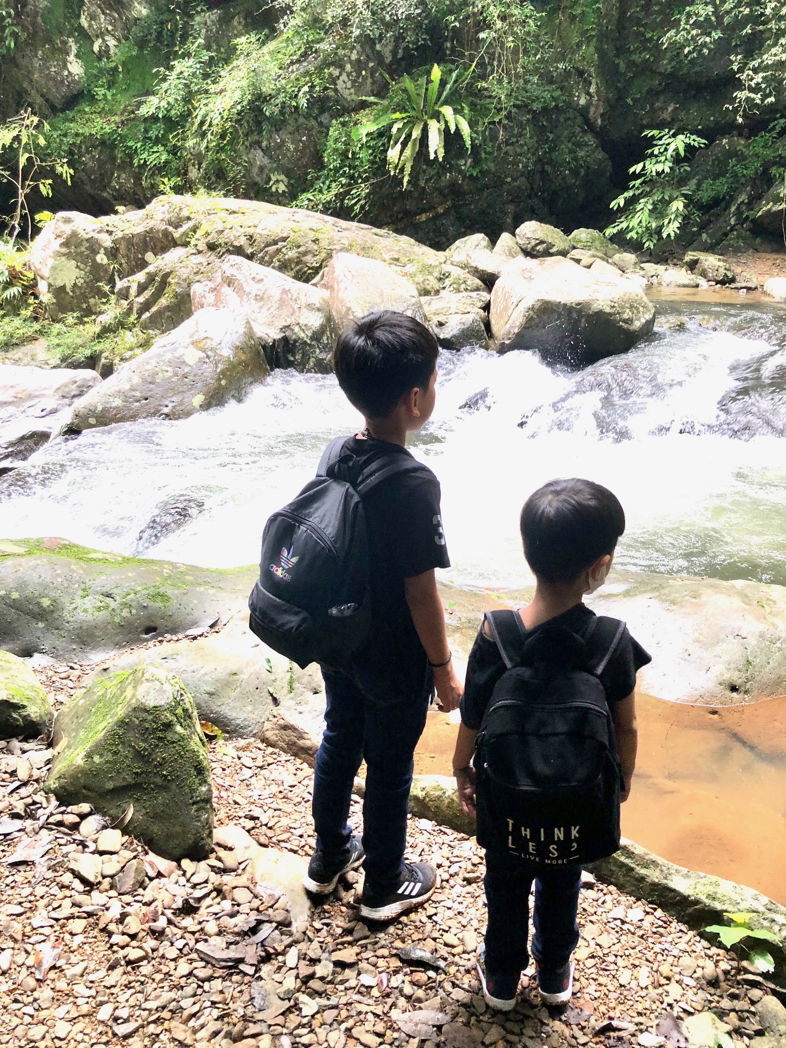 nakhon-pathom-kids-16.jpeg