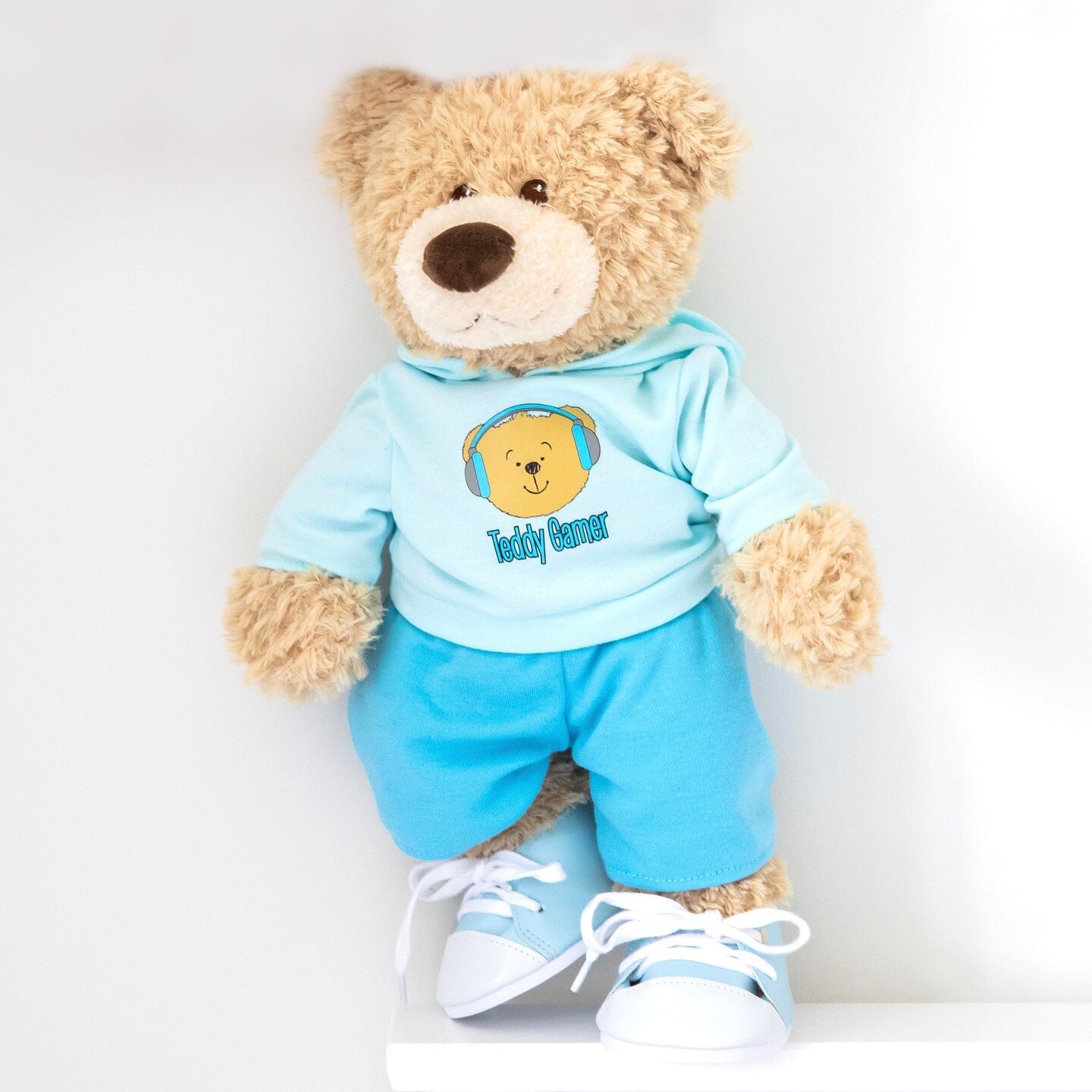 What's your favourite go to outfit for your bear? We love this blue teddy gamer set for super cozy gaming days! 🎮💙

#designabear #plushie #plushiesofinstagram #plush #teddies #teddy #softtoys #learnthroughplay #toysofinstagram #plushielife  #plushi