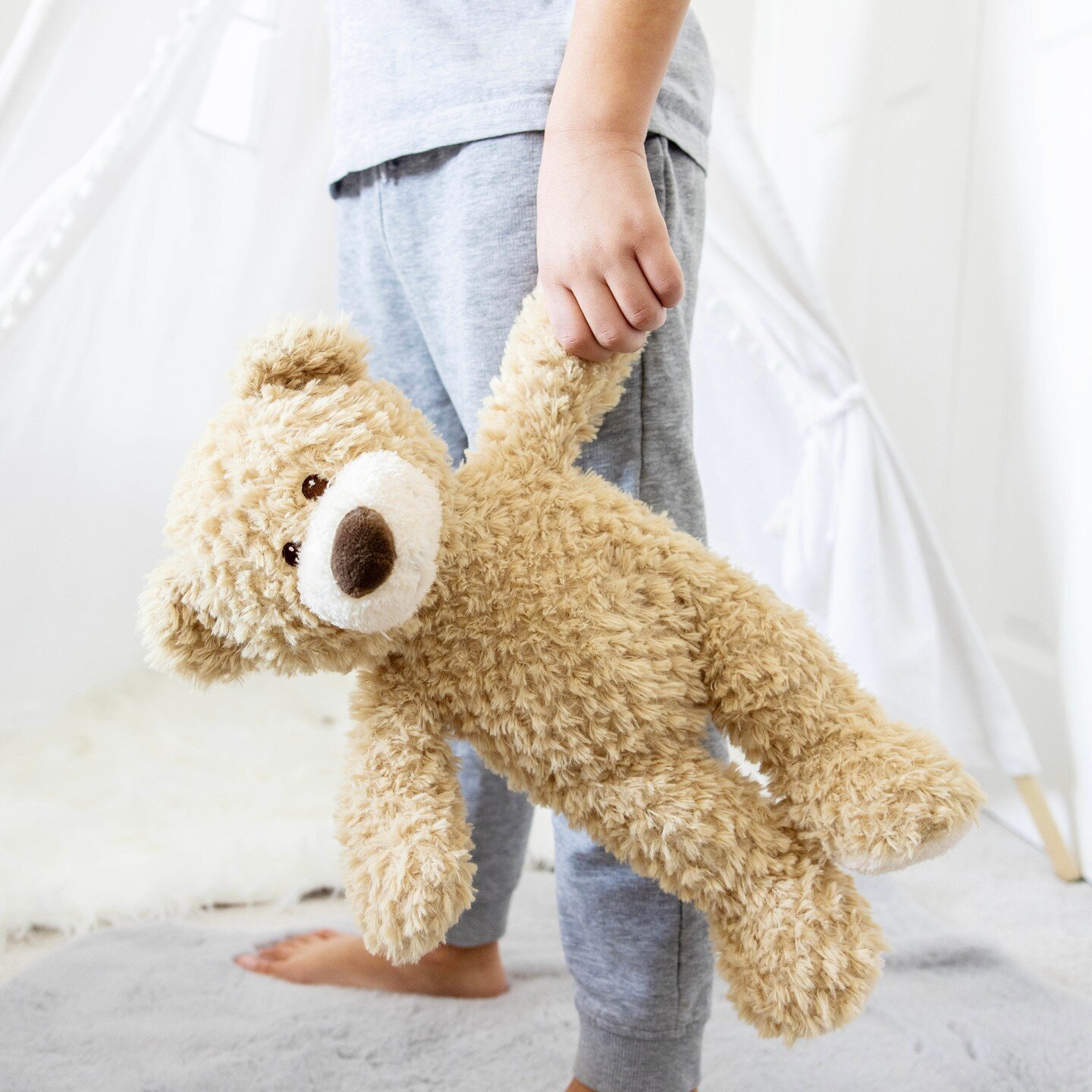 Soft, cuddly and adorable, DesignaBear soft toys inspire a world of make-believe, imaginative role-play and friendship. The collection also includes quality outfits and accessories which further enhance role-playing fun.✨

#designabear #plushie #plus