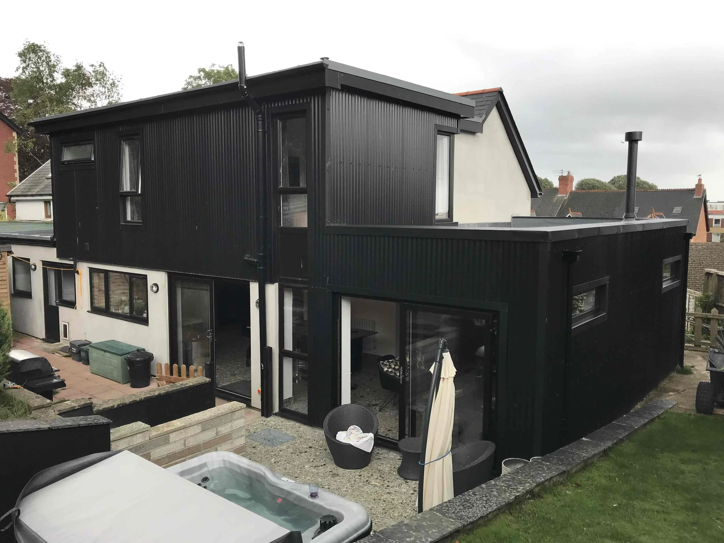 8 Old Village Road, Barry
