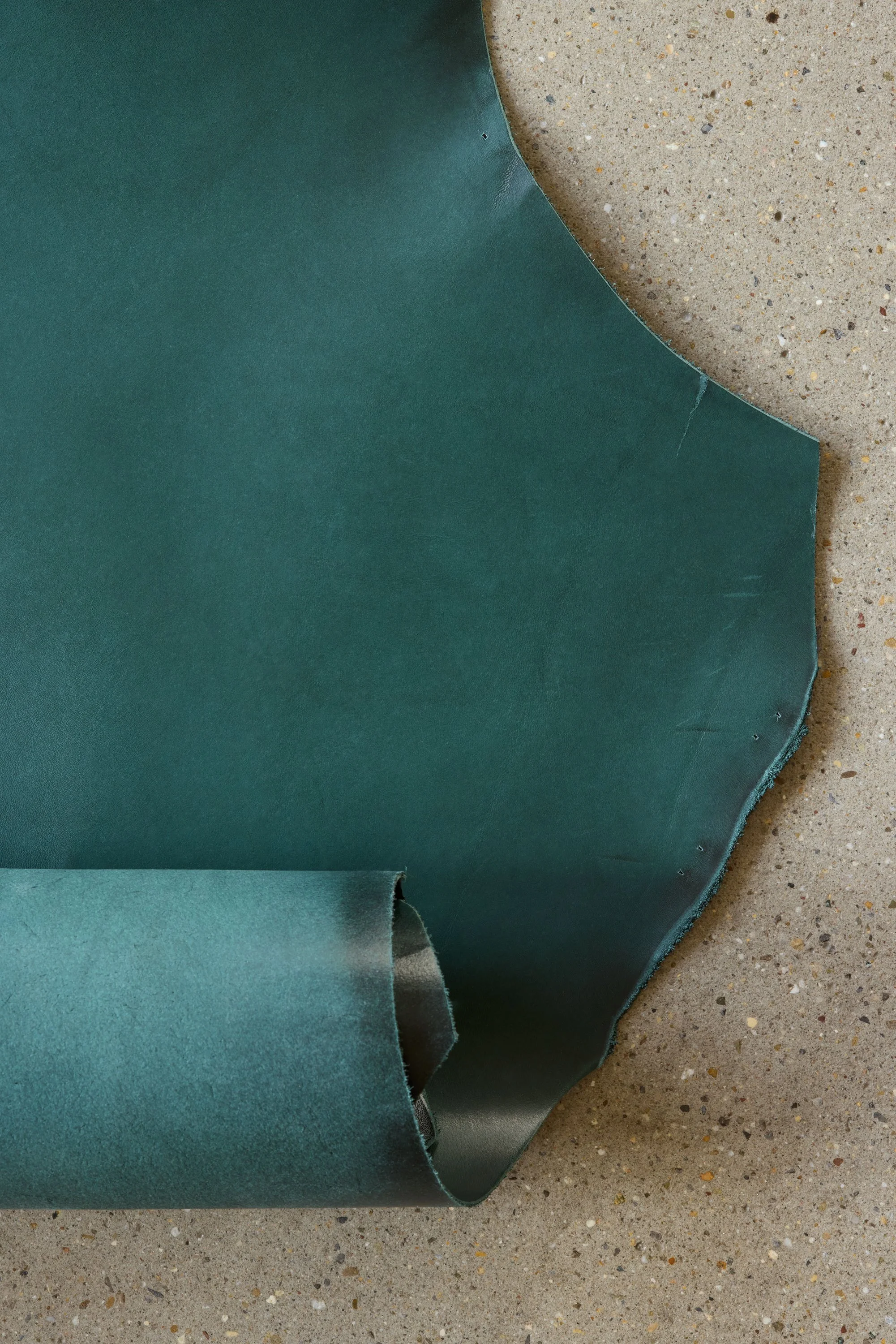 Leder kaufen Schweiz | Schweizer Leder | Bio Leder | nachhaltiges leder kaufen | Grünes Rindsleder.jpg