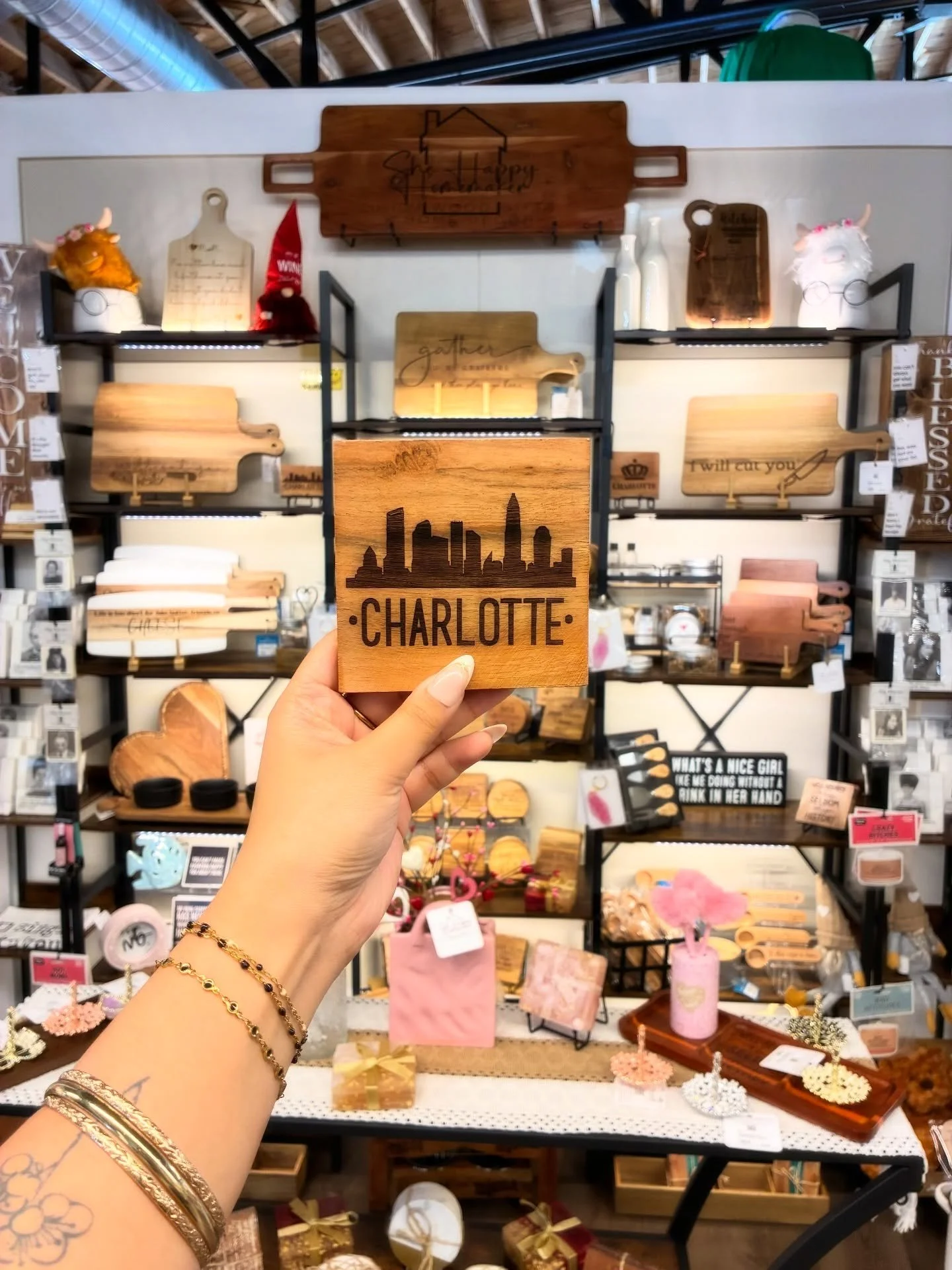 For the Charlotte lovers 🏙️🤍
Unique pieces that celebrate the city we call home!!🤩💙
&mdash;&mdash;&mdash;&mdash;&mdash;&mdash;&mdash;&mdash;&mdash;&mdash;&mdash;&mdash;&mdash;&mdash;&mdash;&mdash;&mdash;&mdash;
𝐇𝐎𝐔𝐑𝐒:
𝐒𝐮𝐧 - 𝐓𝐡𝐮𝐫𝐬 𝟏?