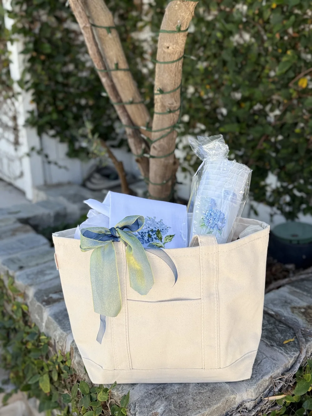 Hostess Bag — hand-monogrammed bags from Milly Monogram