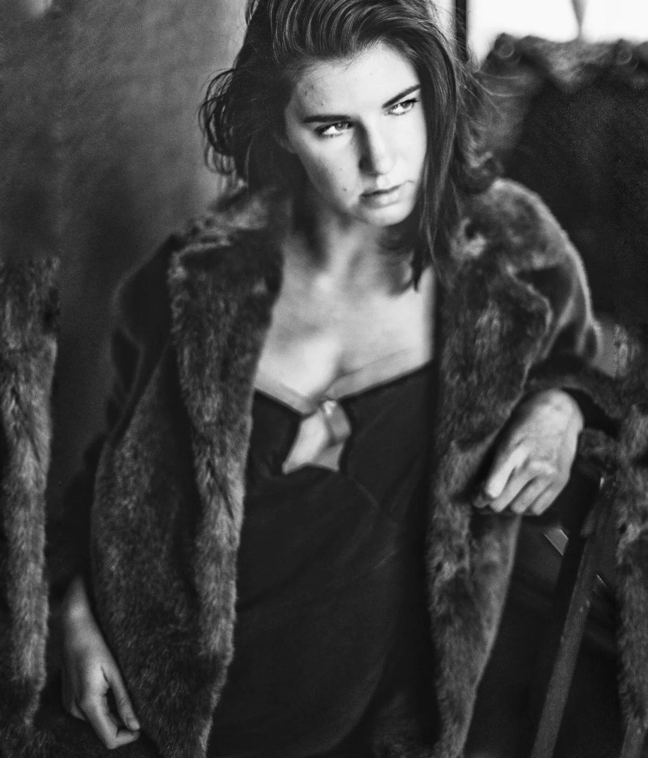 boston-fine-art-portrait-fur-coat-bw-craig-william-johnston.jpg