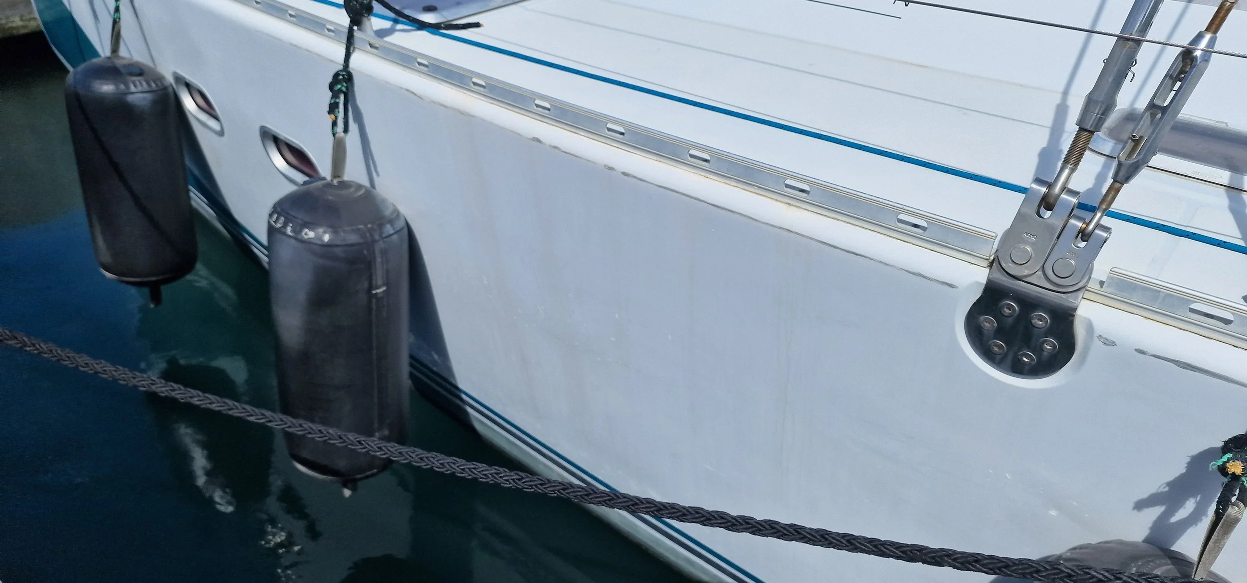 FOR SALE / LAMBADA: Lagoon 47 VPLP Catamaran. VPLP, JTA, Jeanneau Techniques Avancées, Van Peteghem/Lauriot-Prevost, Classic Cruising Catamaran, Classic Lagoon