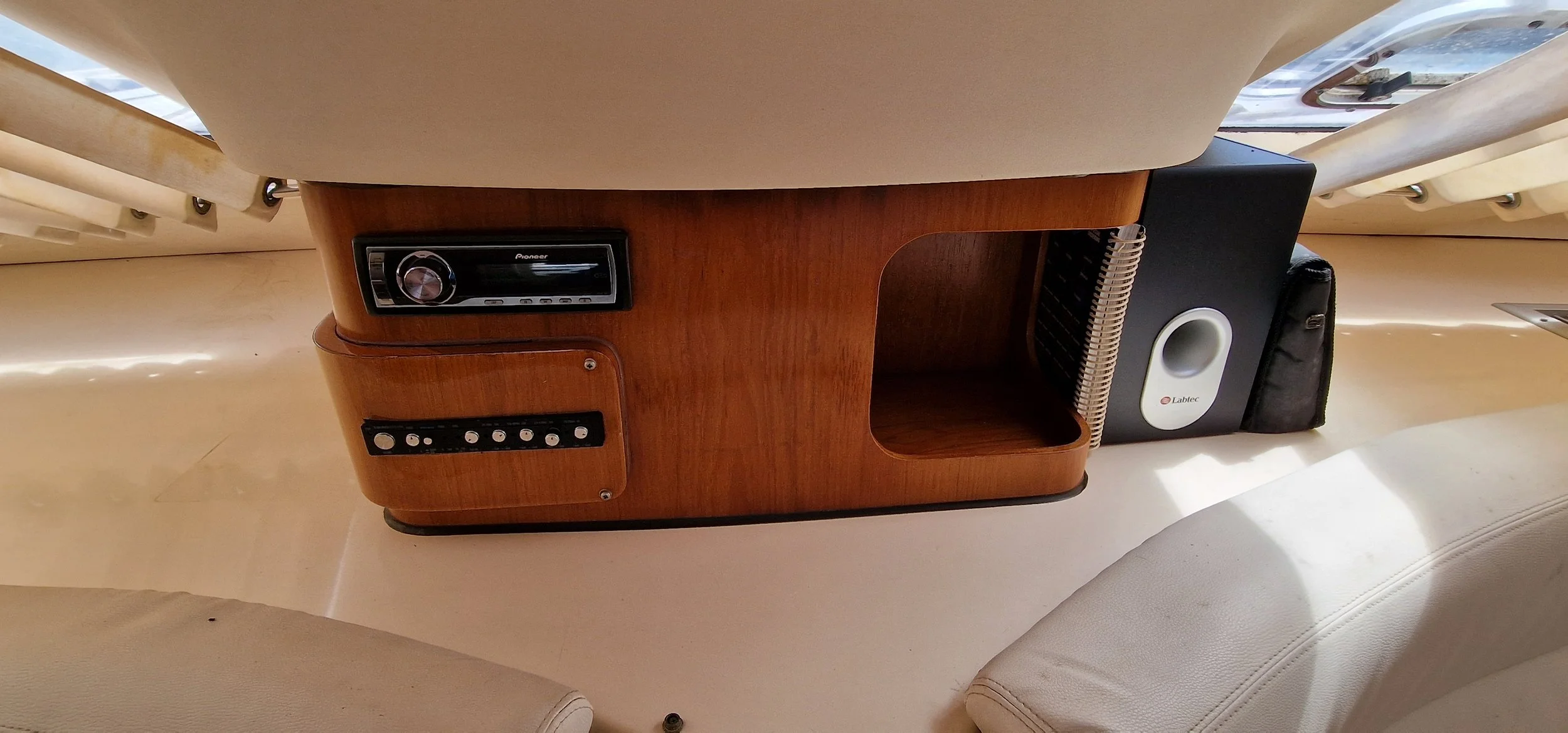 FOR SALE / LAMBADA: Lagoon 47 VPLP Catamaran. VPLP, JTA, Jeanneau Techniques Avancées, Van Peteghem/Lauriot-Prevost, Classic Cruising Catamaran, Classic Lagoon