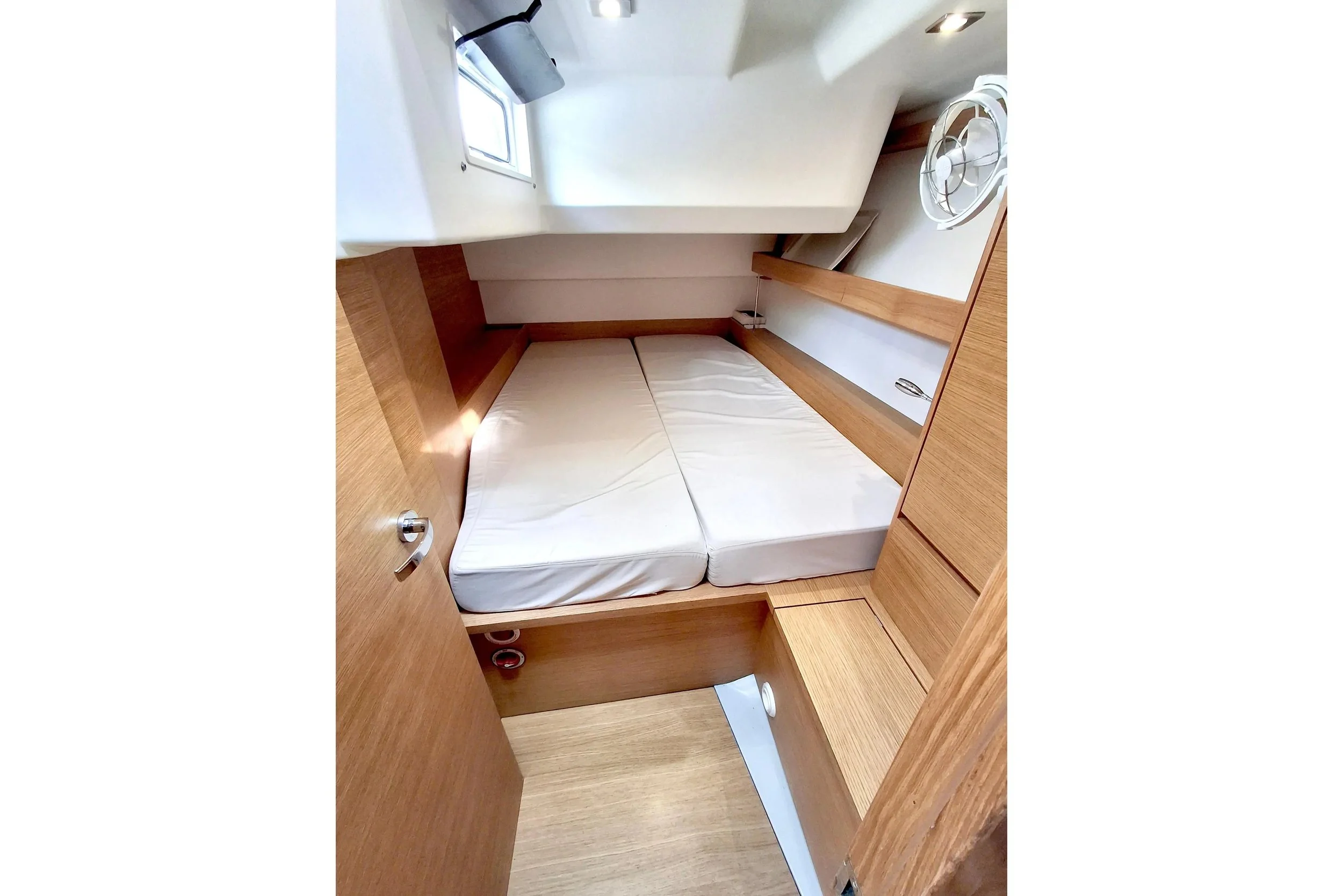FOR SALE / NAUSICAA: 2022 Solaris 44, Javier Soto Acebal, 3-Studio & Solaris Design Team, Solaris Design Team