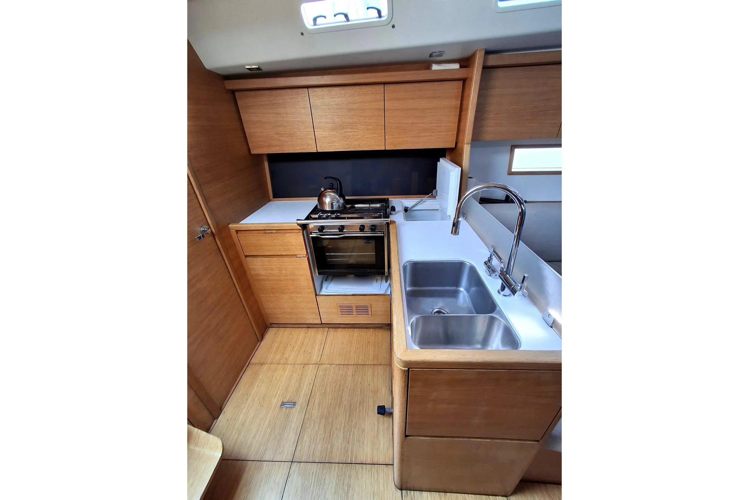 FOR SALE / NAUSICAA: 2022 Solaris 44, Javier Soto Acebal, 3-Studio & Solaris Design Team, Solaris Design Team