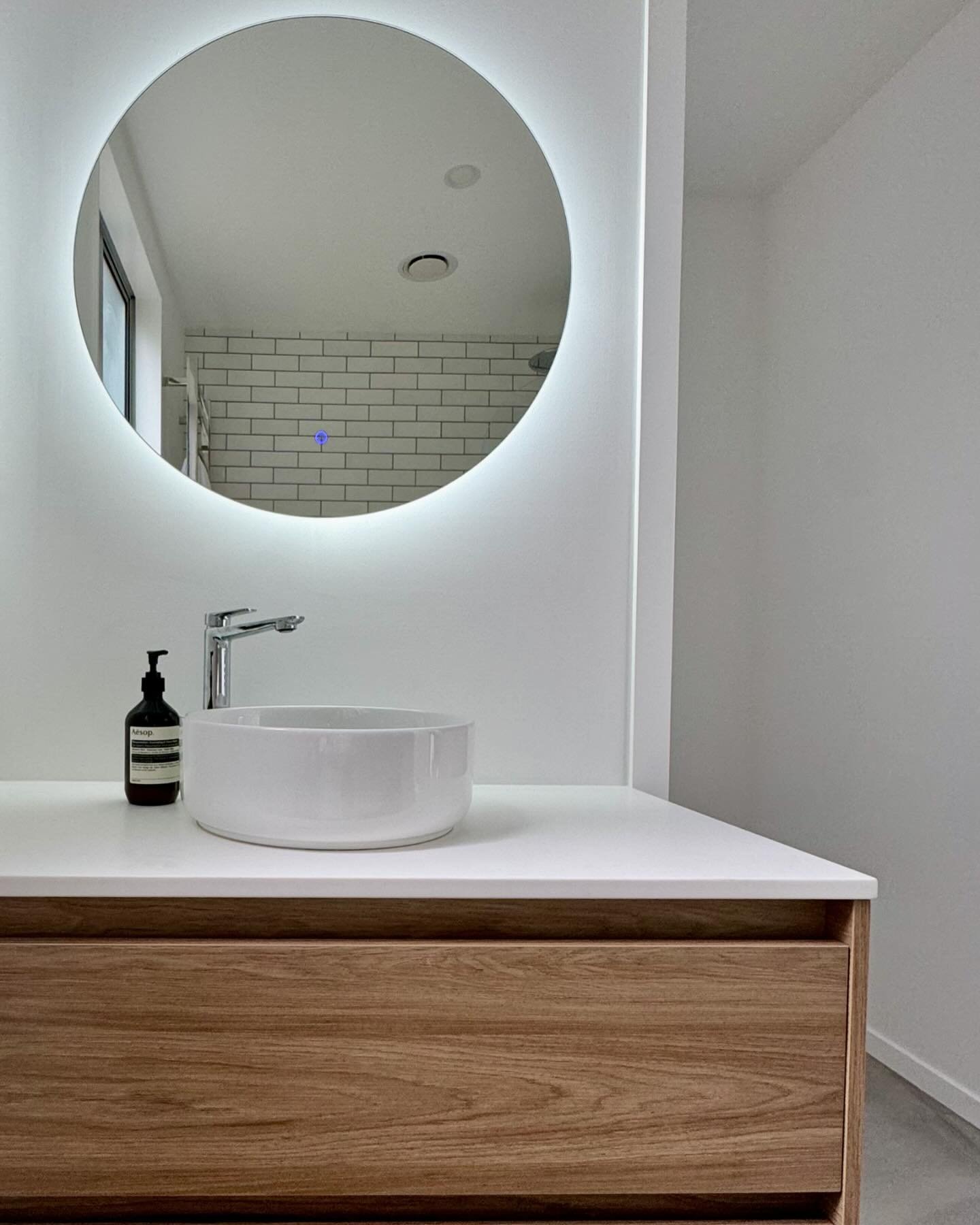Main family bathroom renovation completed in Wilton, Wellington. Proud of how this one came together 👌🏼

Give us a call on 027 254 3590 📞 for any:
▪️ Plumbing
▪️ Drainage 
▪️ Bathroom &amp; Kitchen renovations enquires 🛠️

#plumber #plumbernz #pl