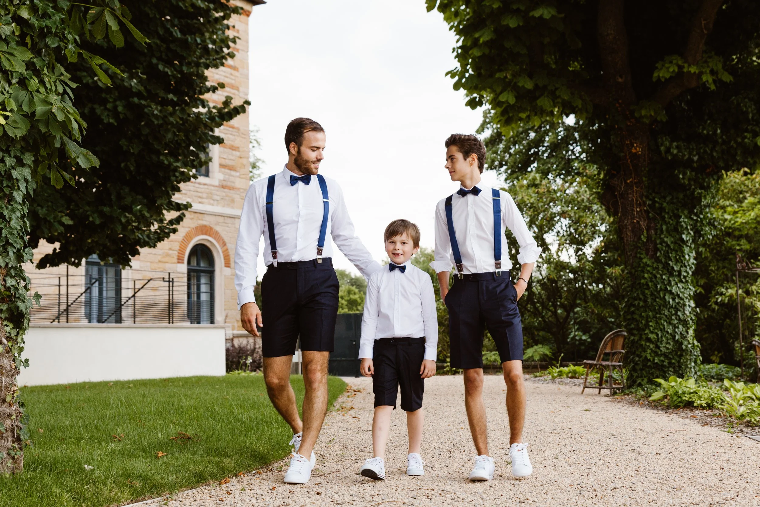 Costumes de mariage sur-mesure à Lyon. Créez le costume sur mesure qui vous ressemble chez Costumes Spinelli. Découvrez tous nos modèles en boutique sur rendez-vous. 