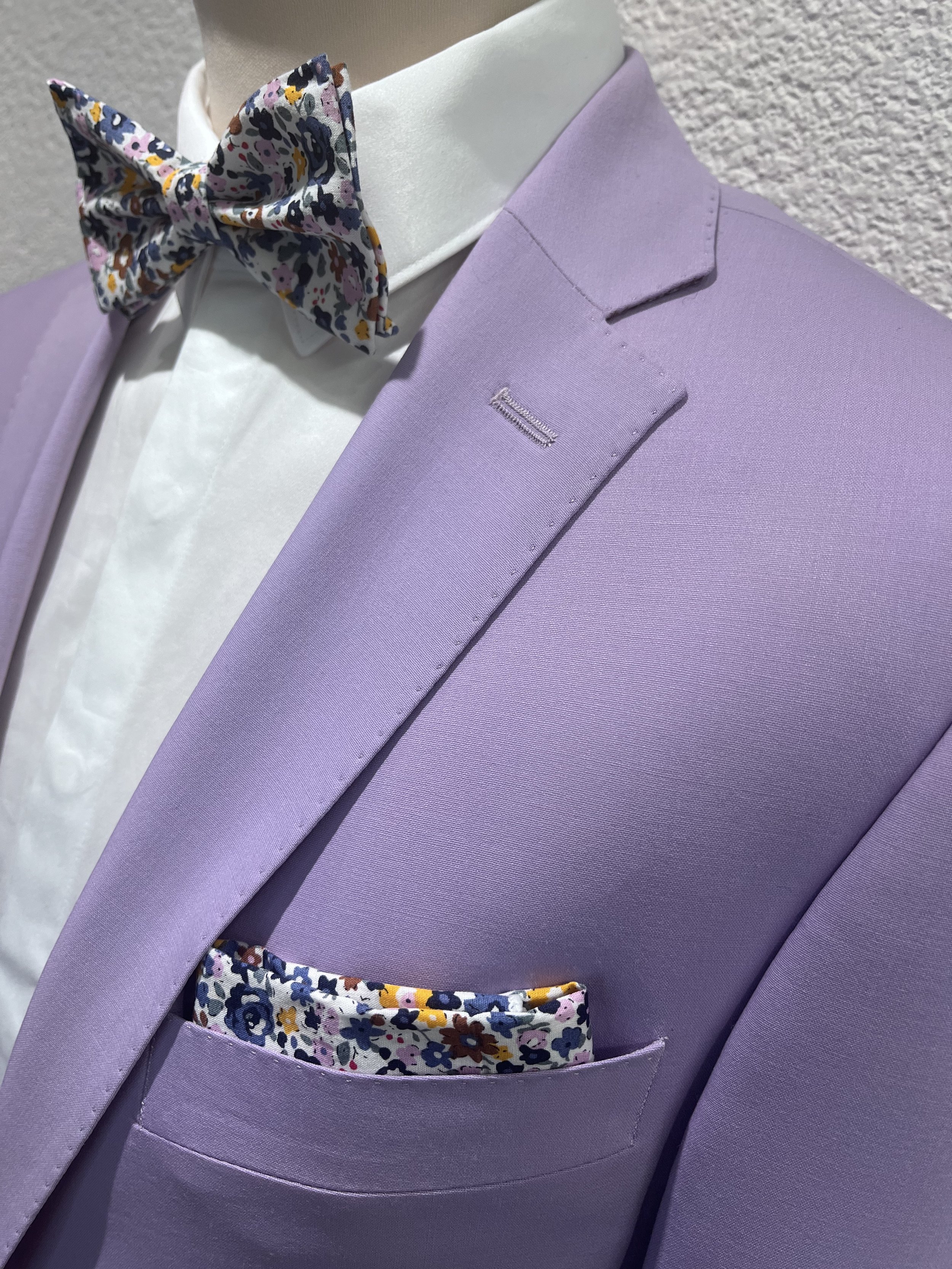 Parme costume de mariage n°22 - zoom