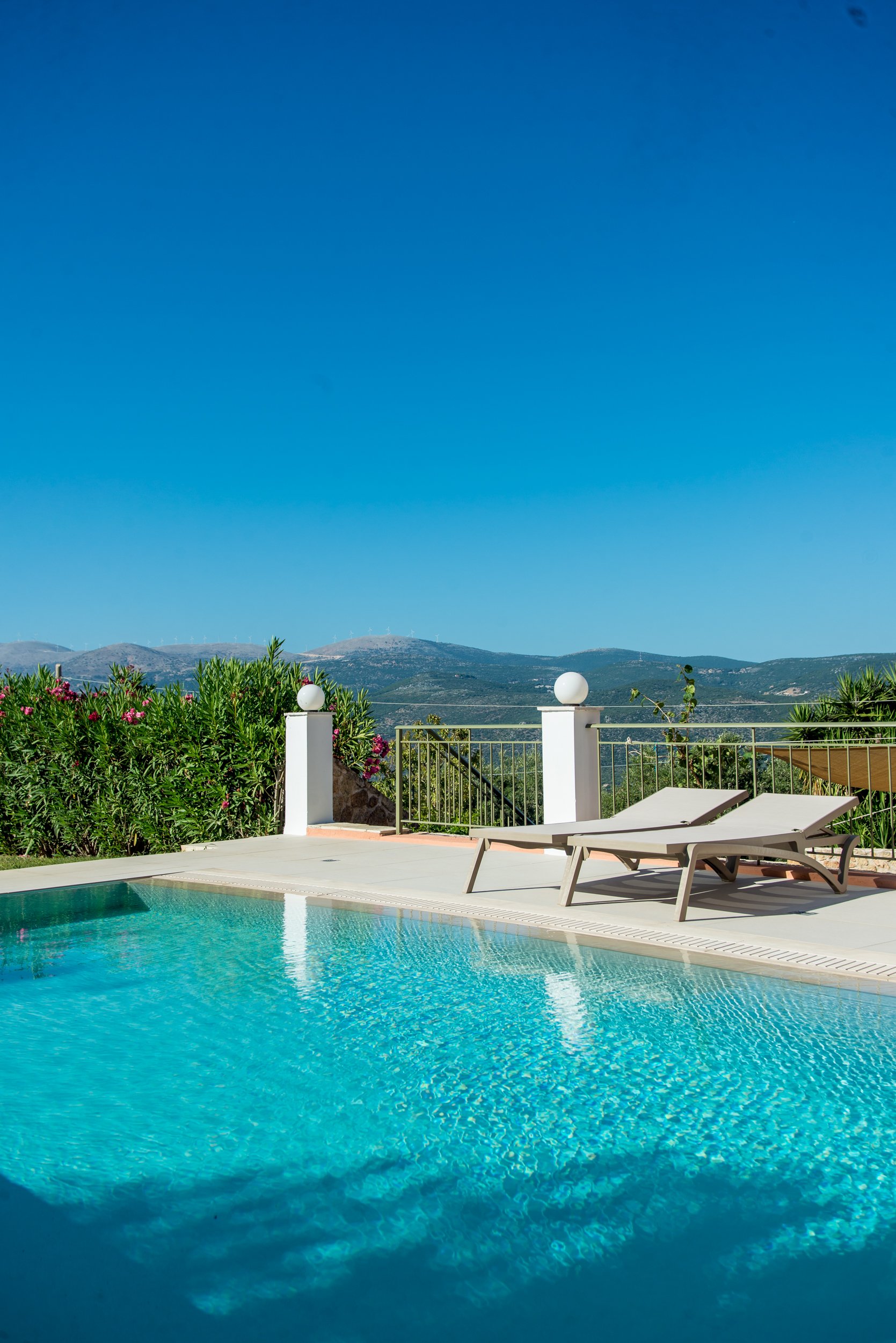 Loungers instagram.jpeg