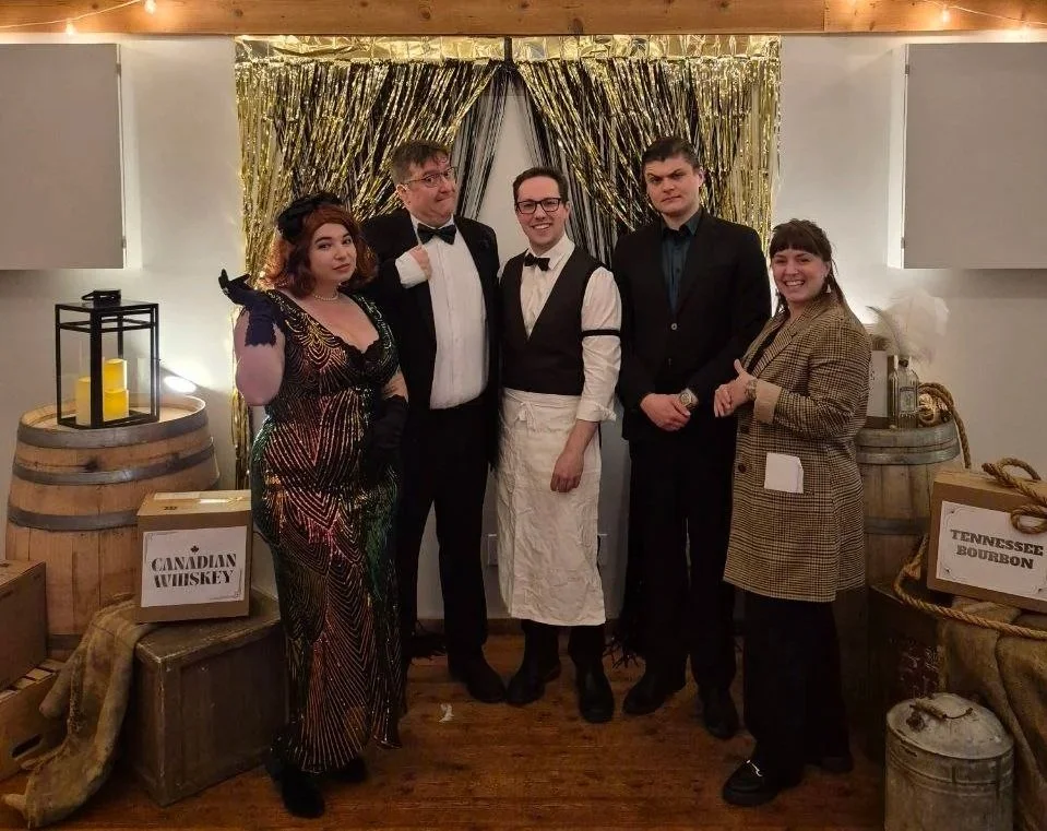 Actors in 1920s costumes