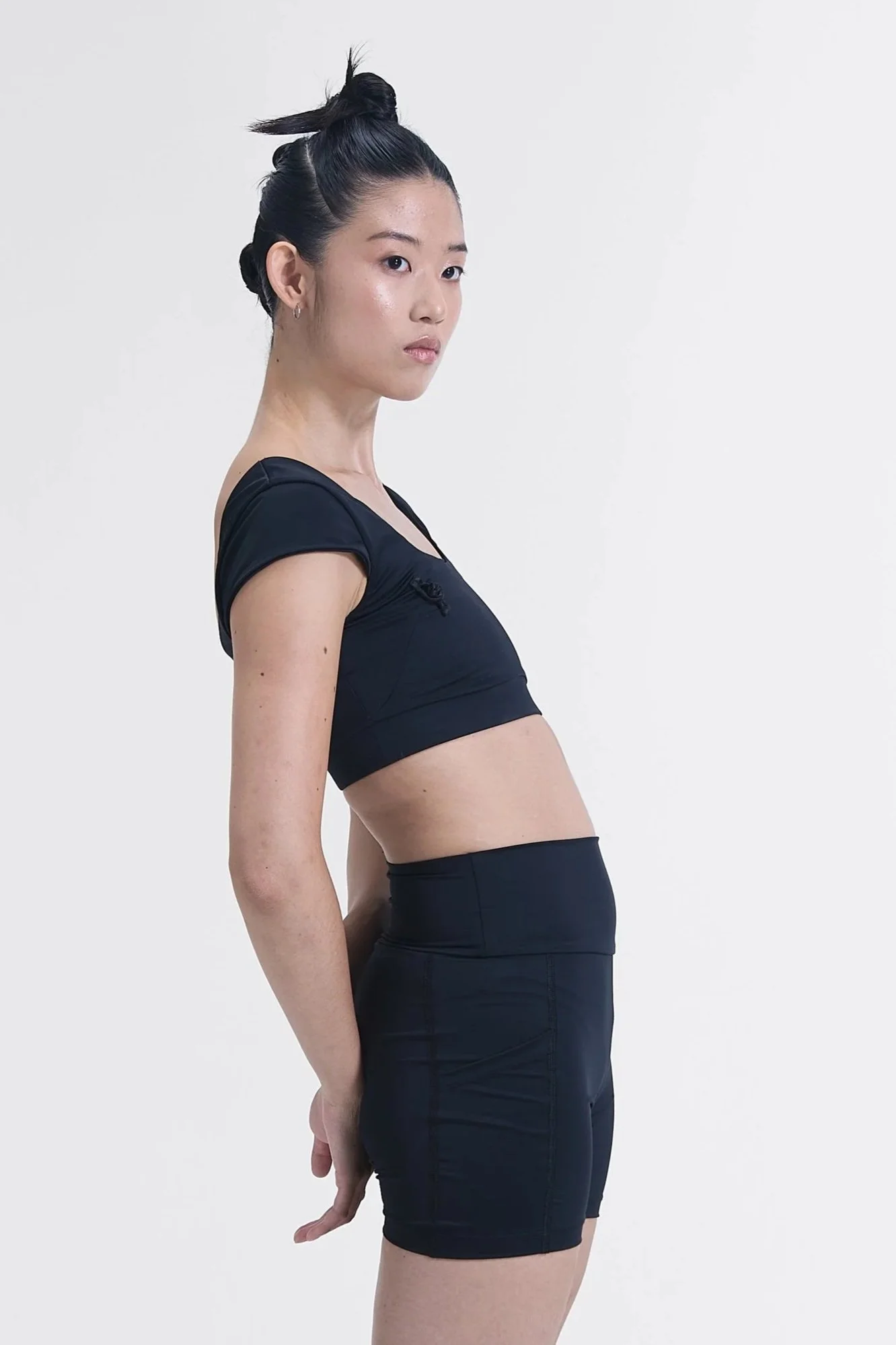 SUMLONDON-Lookbook-06.jpg