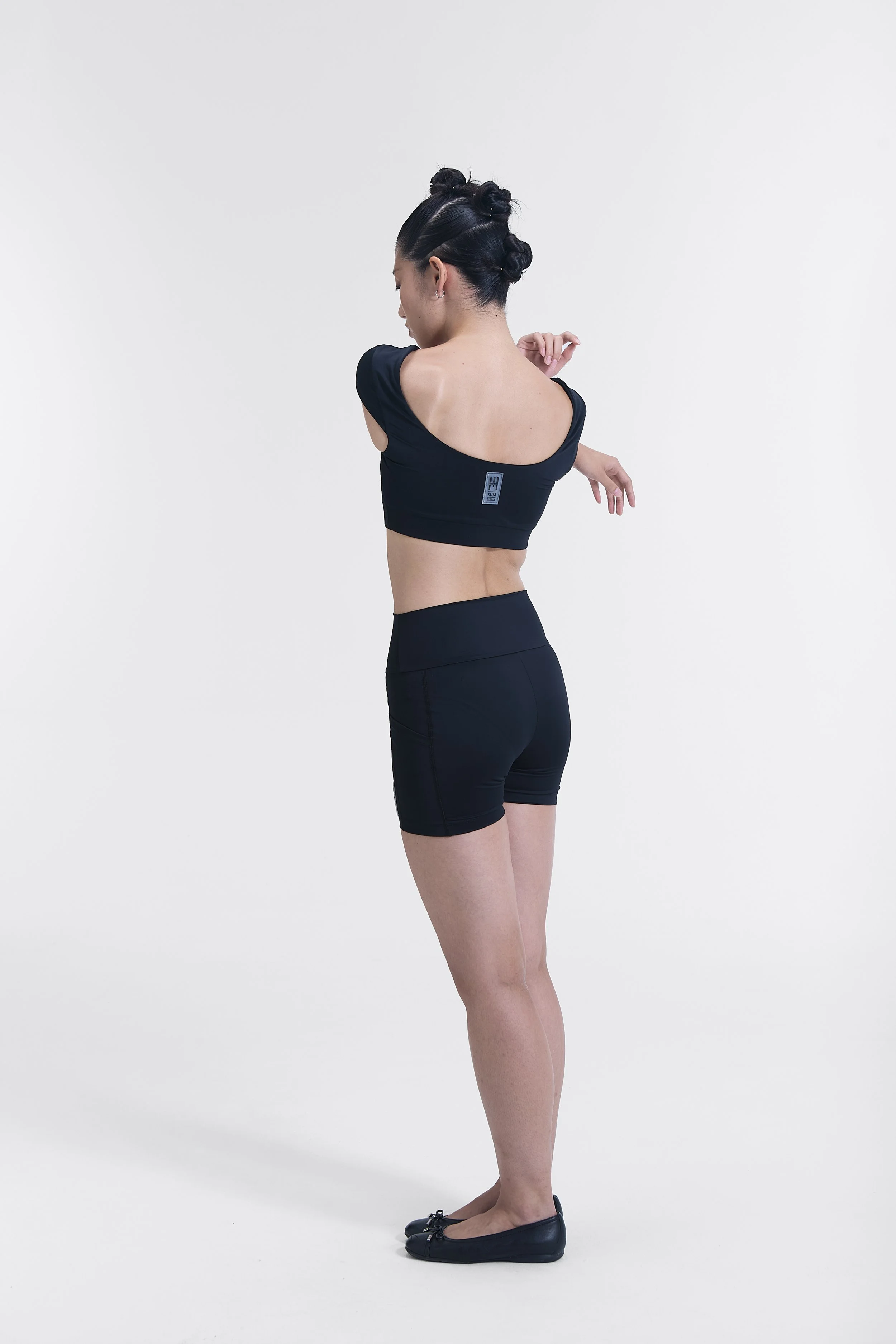 SUMLONDON-Lookbook-14.jpg