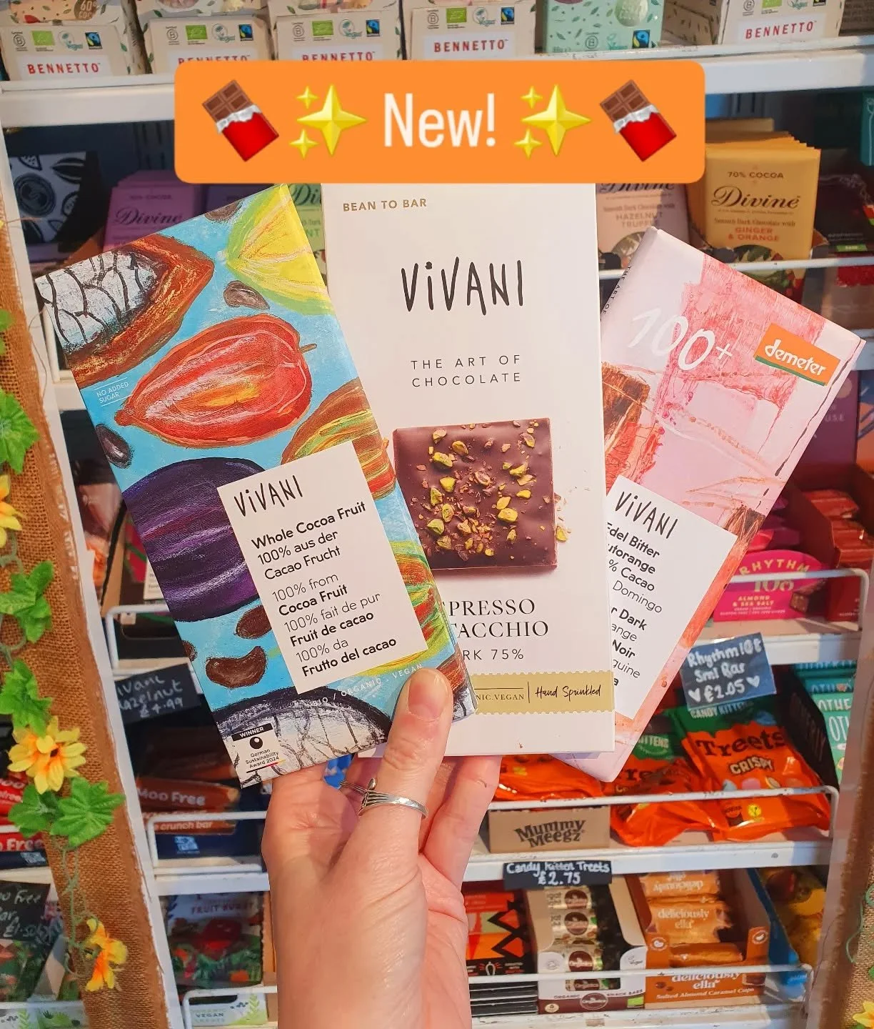 ✨️🍫 New! 🍫✨️ Calling all you lovers of quality vegan dark chocolate!

We've got three brand new bars from @vivani_chocolate in stock! We have a whole cacao fruit bar, an espresso pistachio and a blood orange bar. All rich, dark, vegan, and totally 