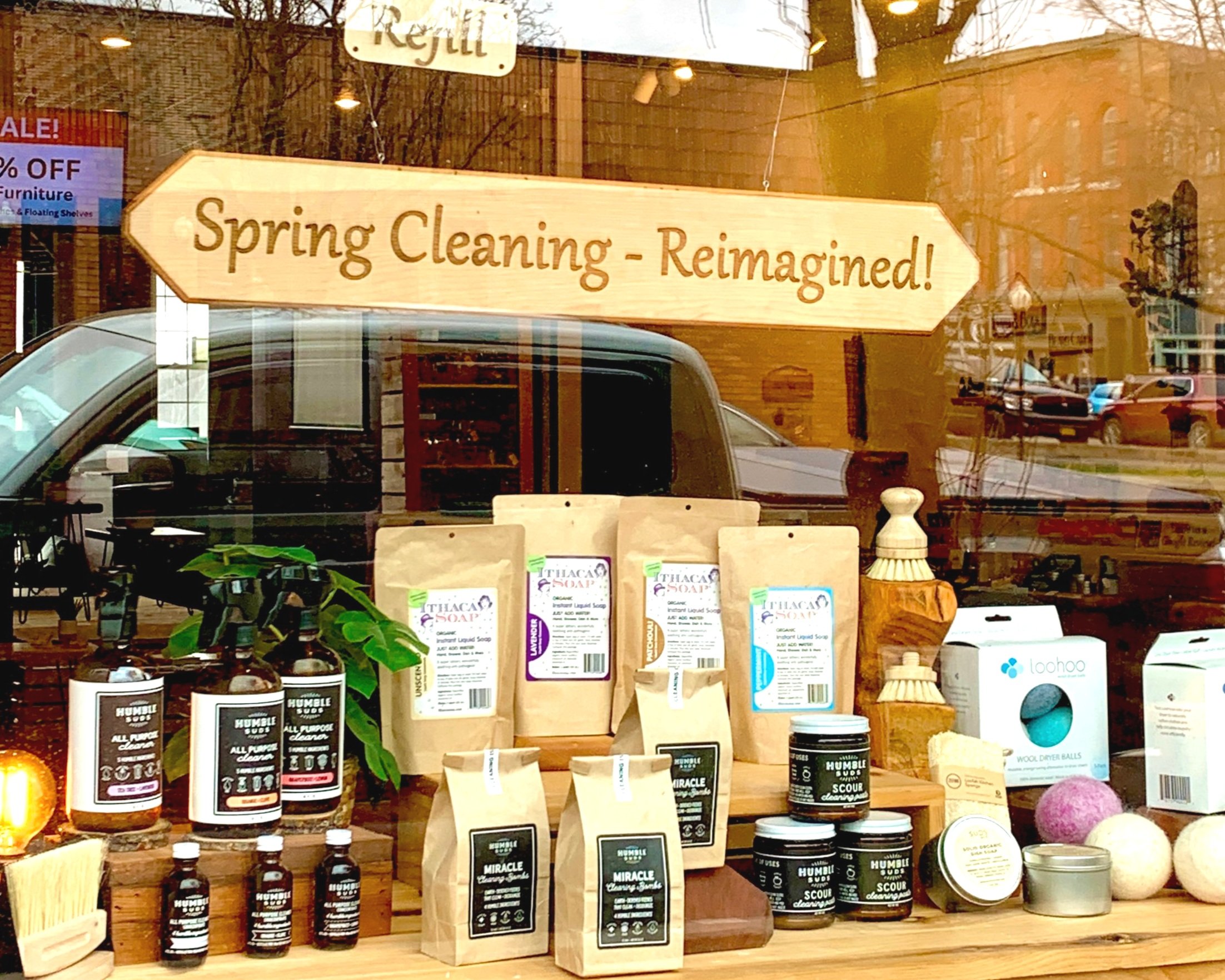 Spring Cleaning Reimagined: 5 Ways to Start an Eco-Friendly, Simple Cleaning Routine