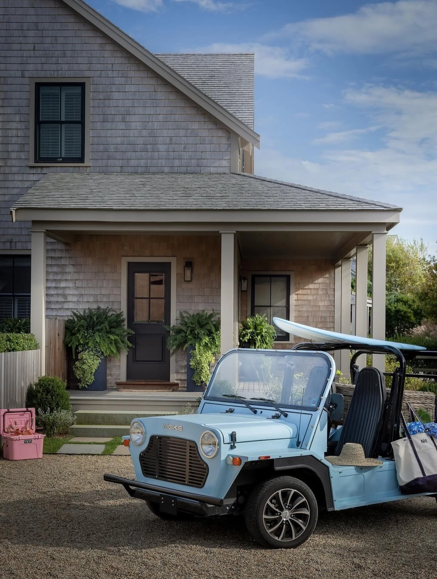 Summer&rsquo;s calling! 😎

Photography by: @michaeljleephotography