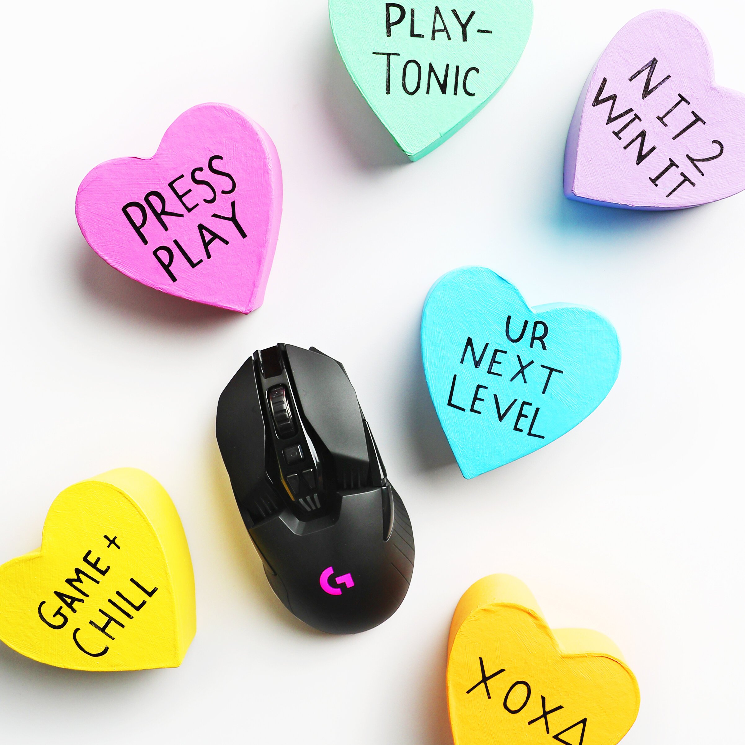 LogitechG-FebruaryAsset-Valentinesday-Hearts-Mouse-A76I8113-1x1.jpeg