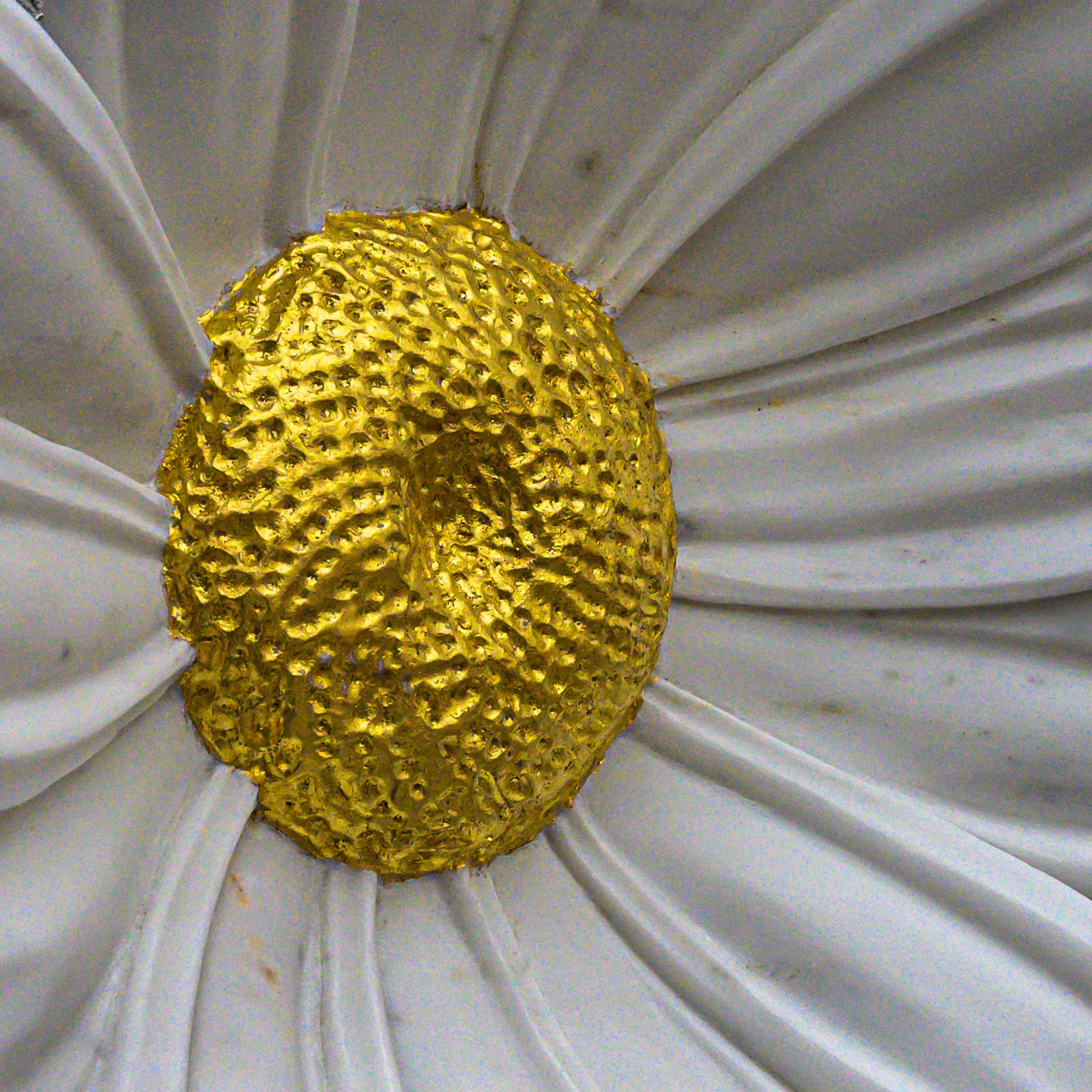 Testimento del Sol, 39x39x16, Marble Dionisos/ Gold leaves, 2025 