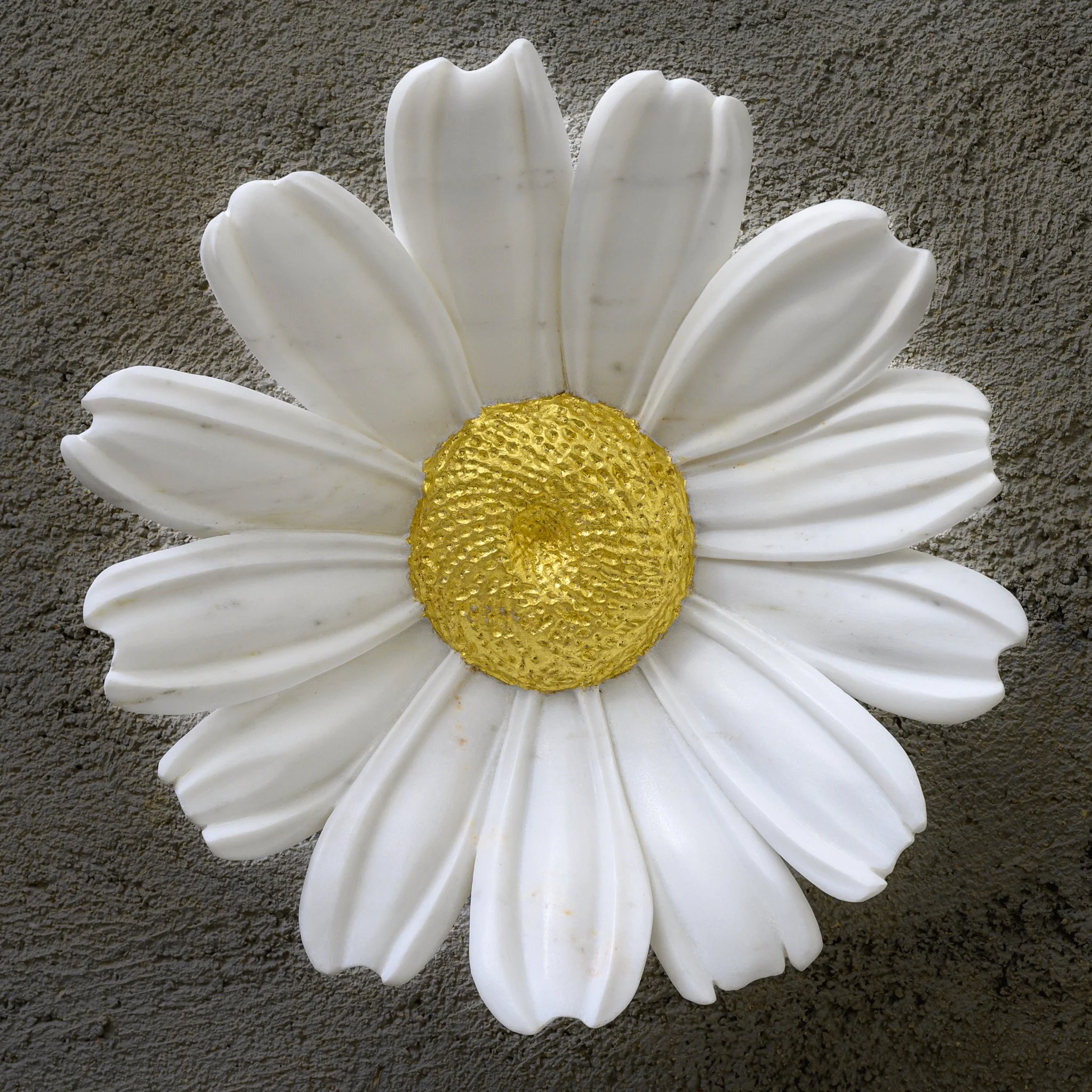 Testamento del Sol, 39x39x16, Marble Dionisos/ Gold leaves, 2025 