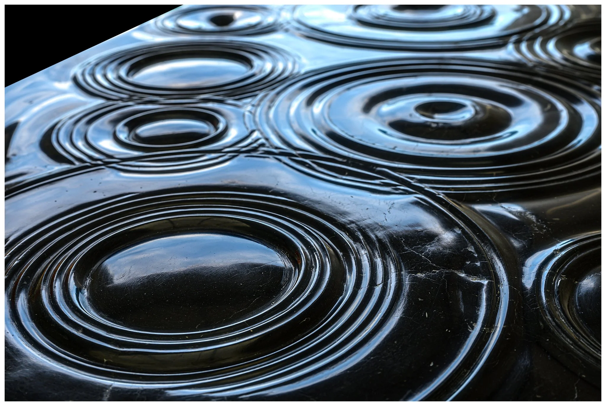 Nuit de larmes, 2023, Marble Nero Marquina, 61x41x3
