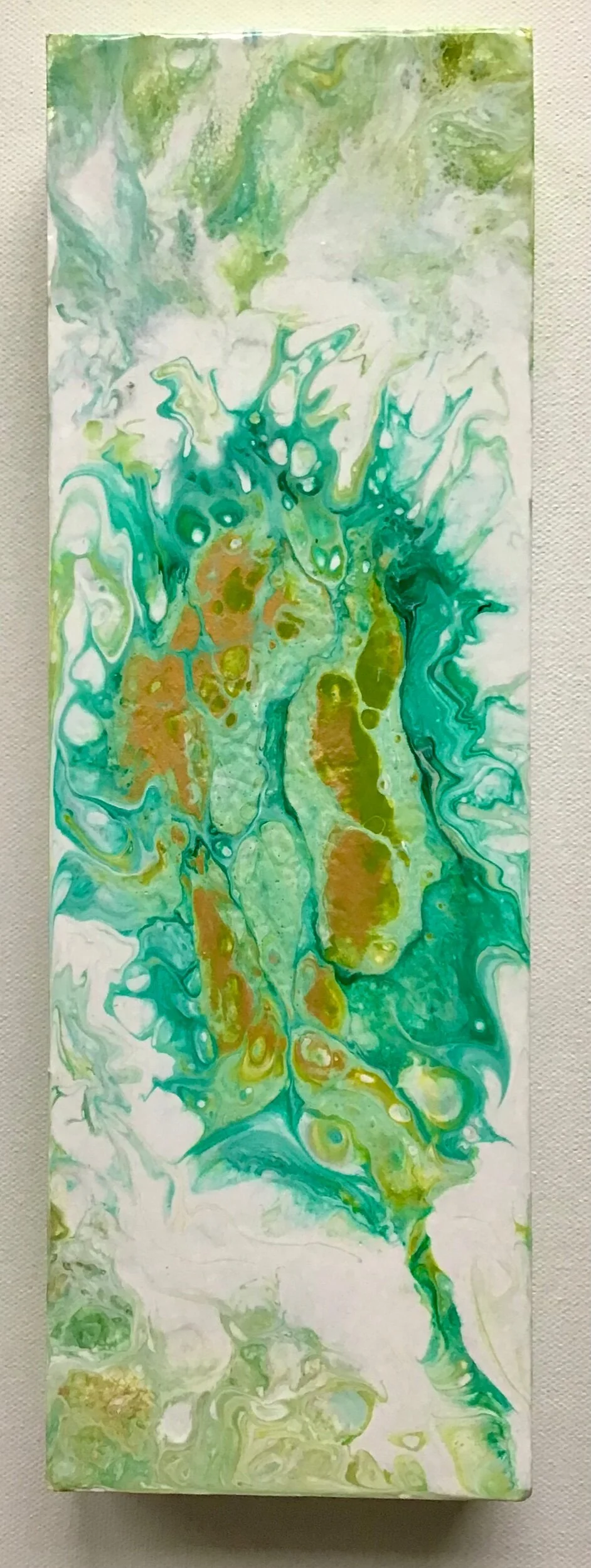 8A369646-B13D-488B-8B60-92FA3096B65A