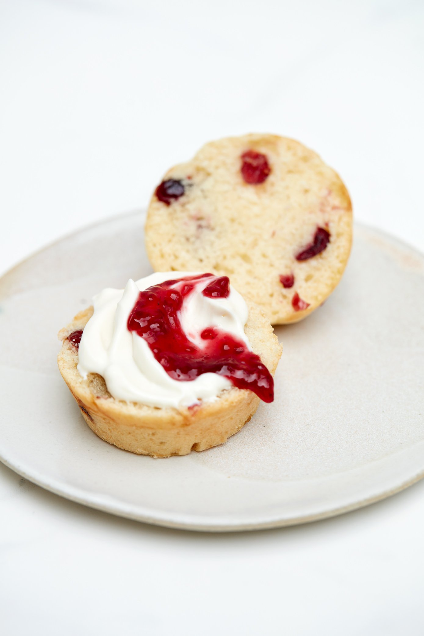 VEGAN SCONES &amp; CLOTTED CREAM