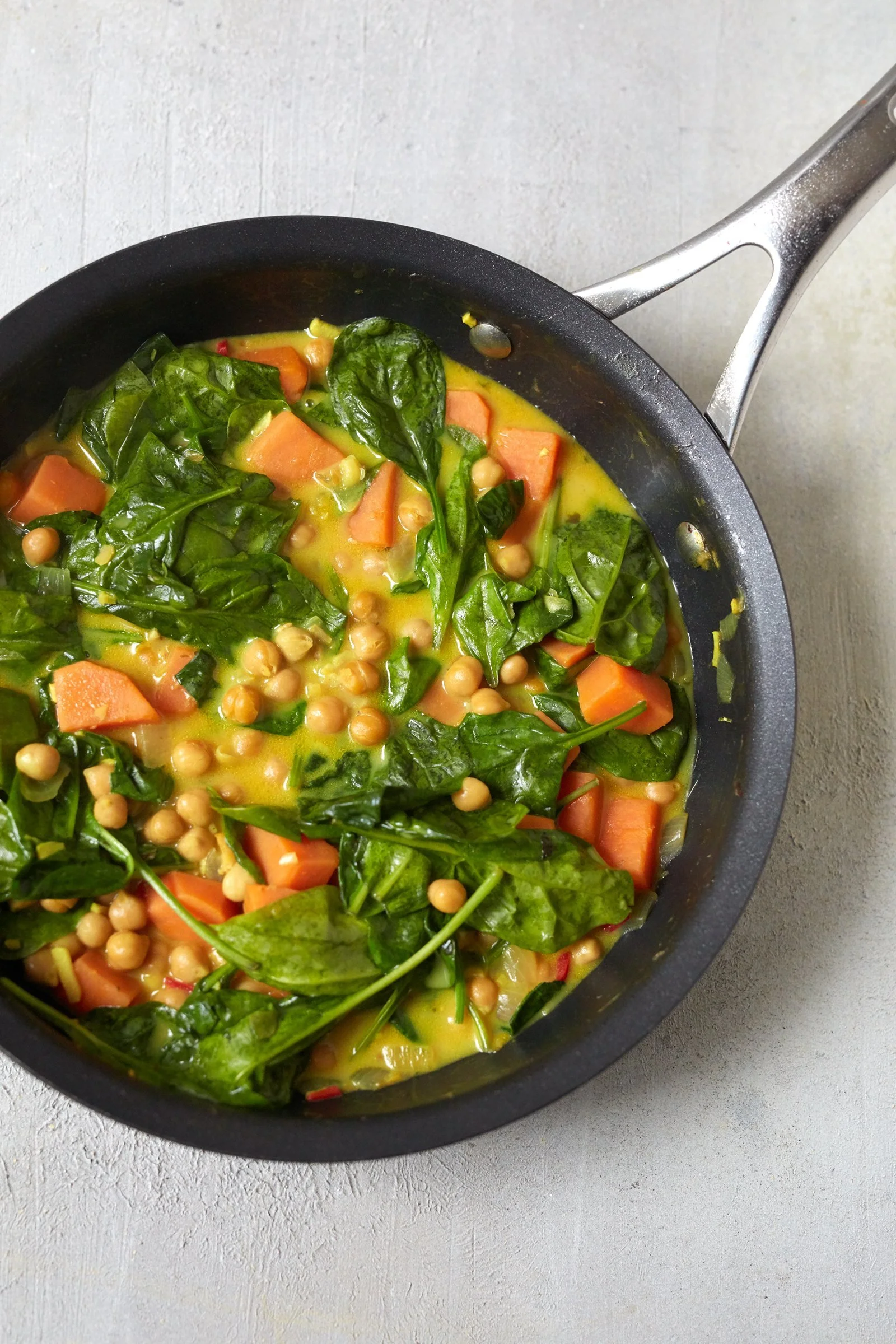 CHICKPEA, SPINACH AND SWEET POTATO STEW 