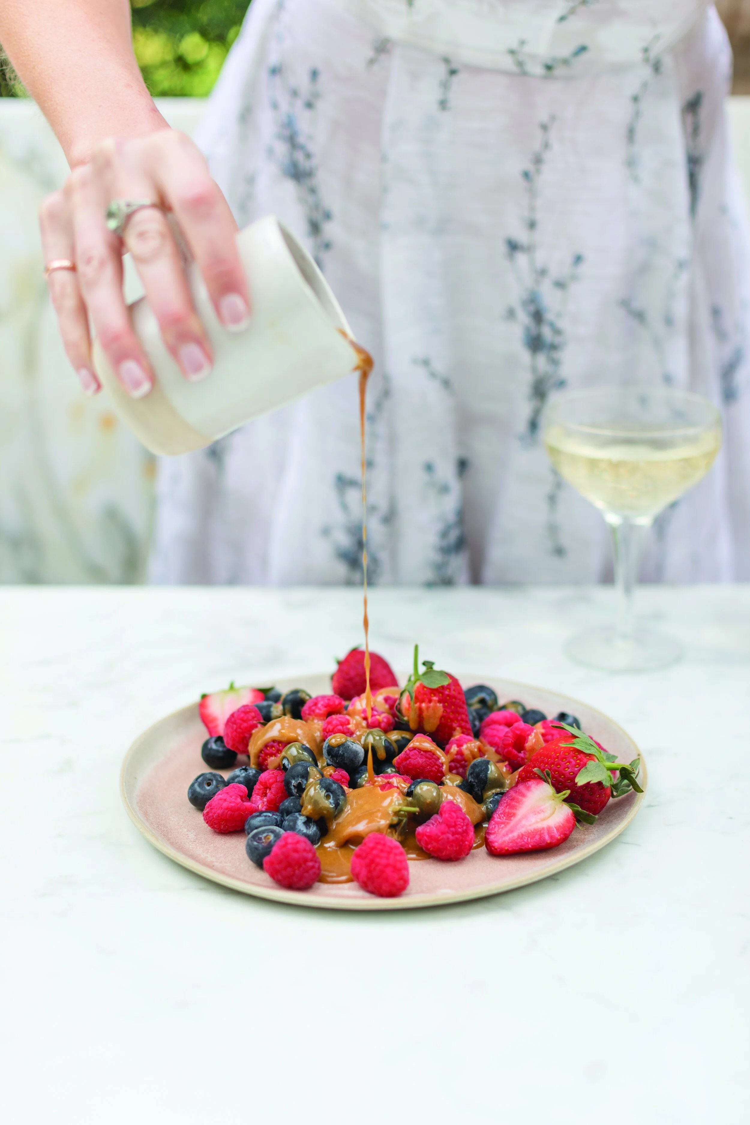BERRIES WITH WARM VANILLA SAUCE