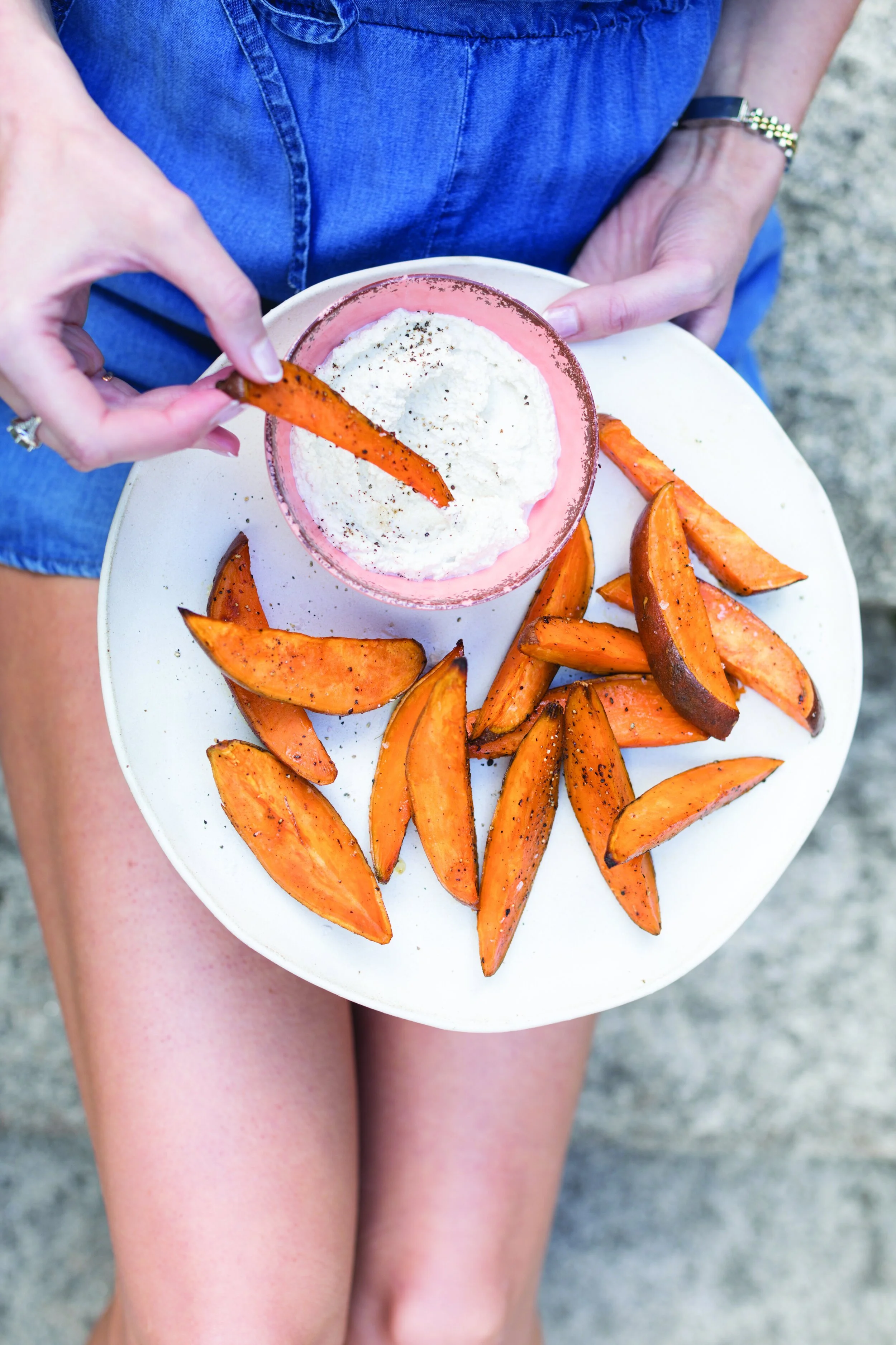 SWEET POTATO WEDGES WITH CASHEW CHEESE