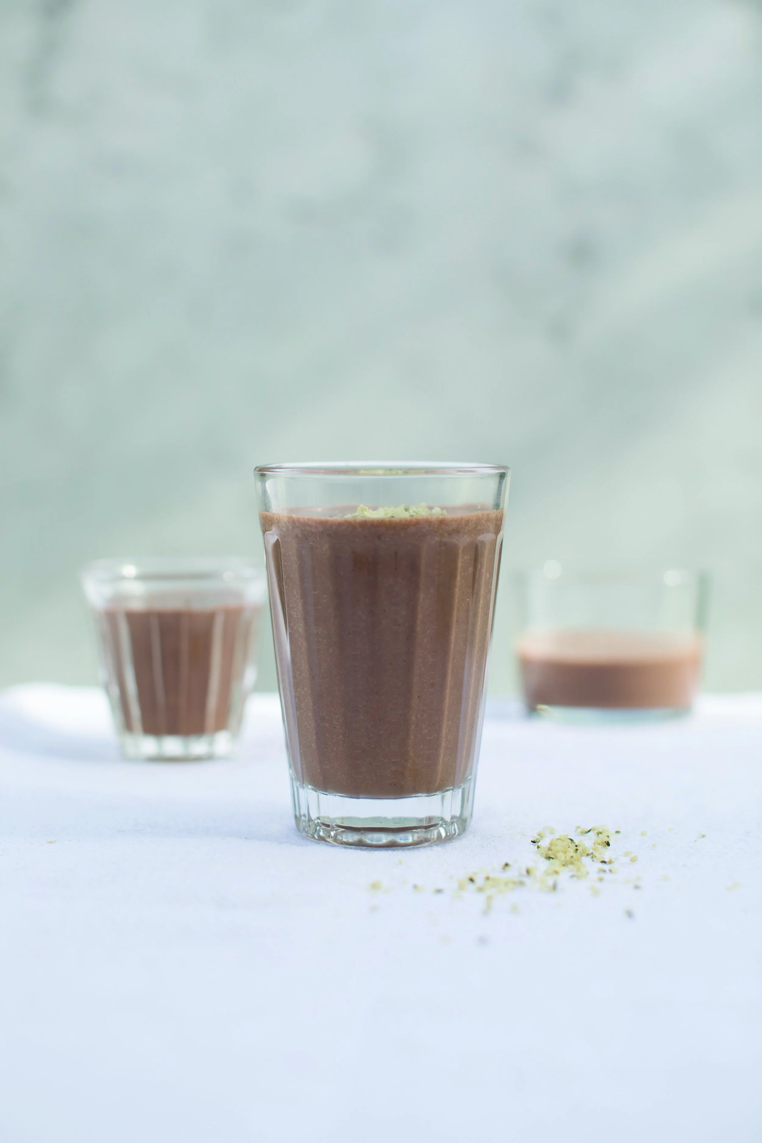 MOCHA AND HEMP SEED SHAKE