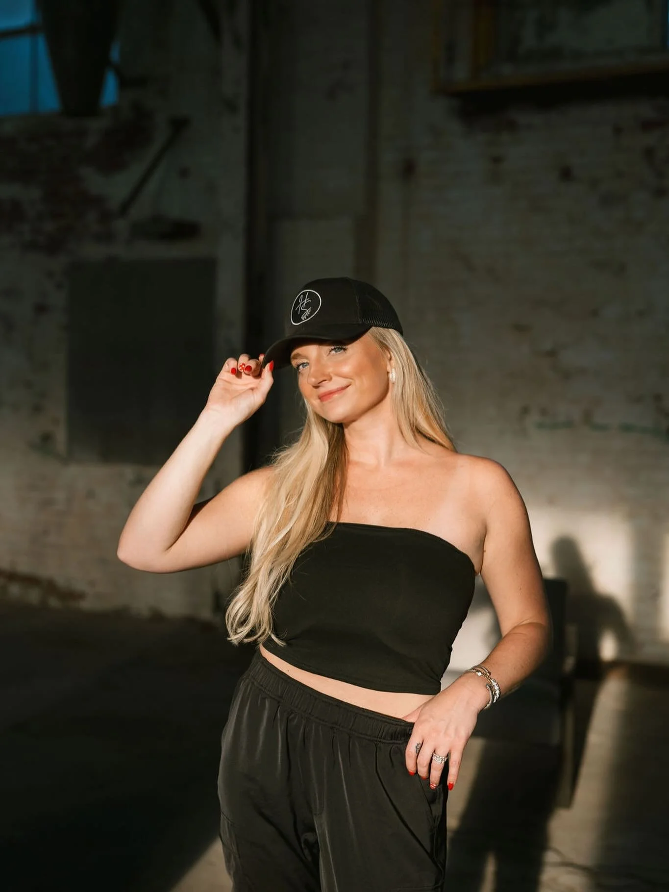 Fridays are for the girls 😎