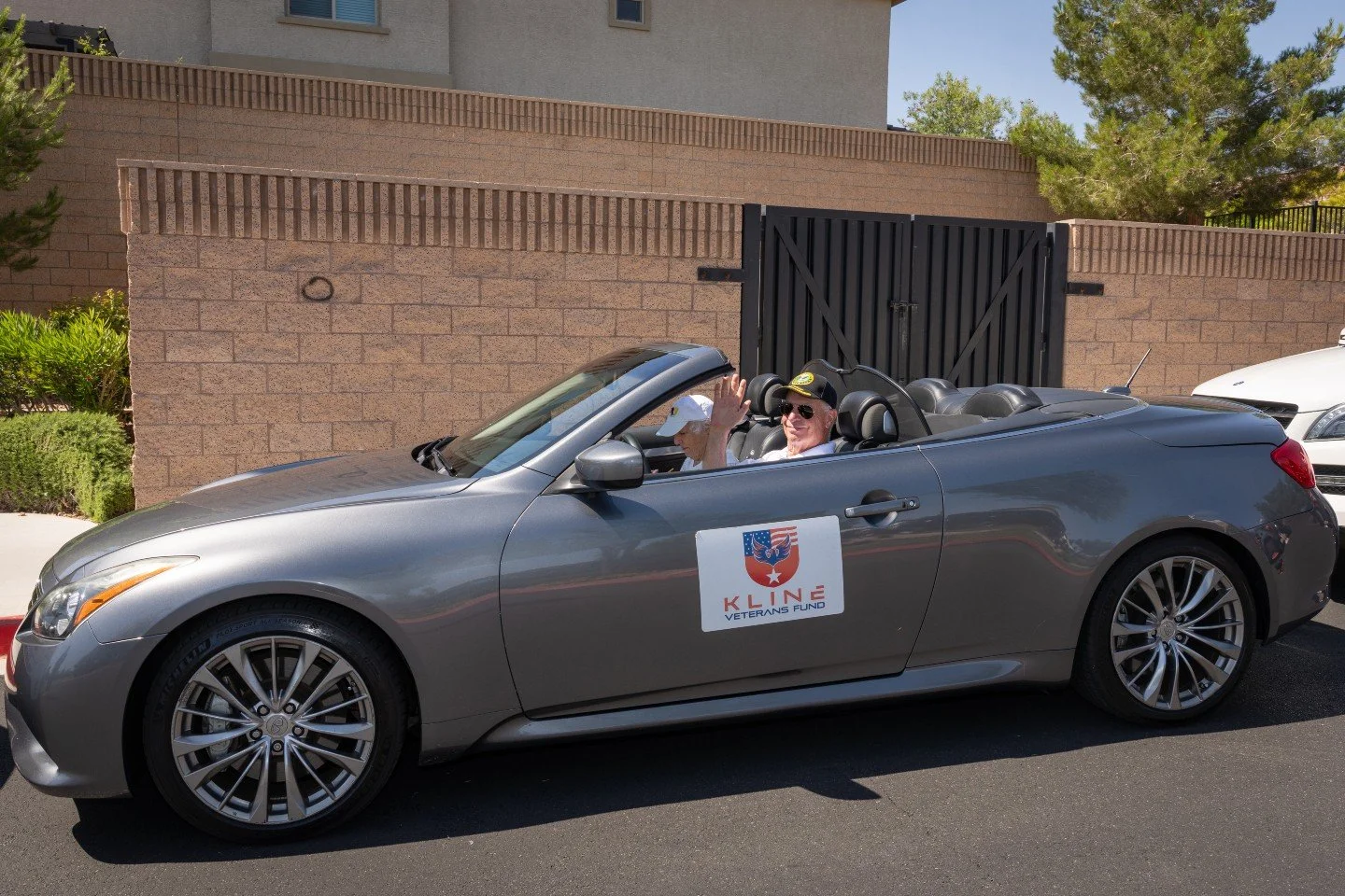 Red, white, and cruising 🇺🇸🚗

This year&rsquo;s Skye Canyon Patriotic Car Parade brought the community together in the best way possible in support of @KlineFund.